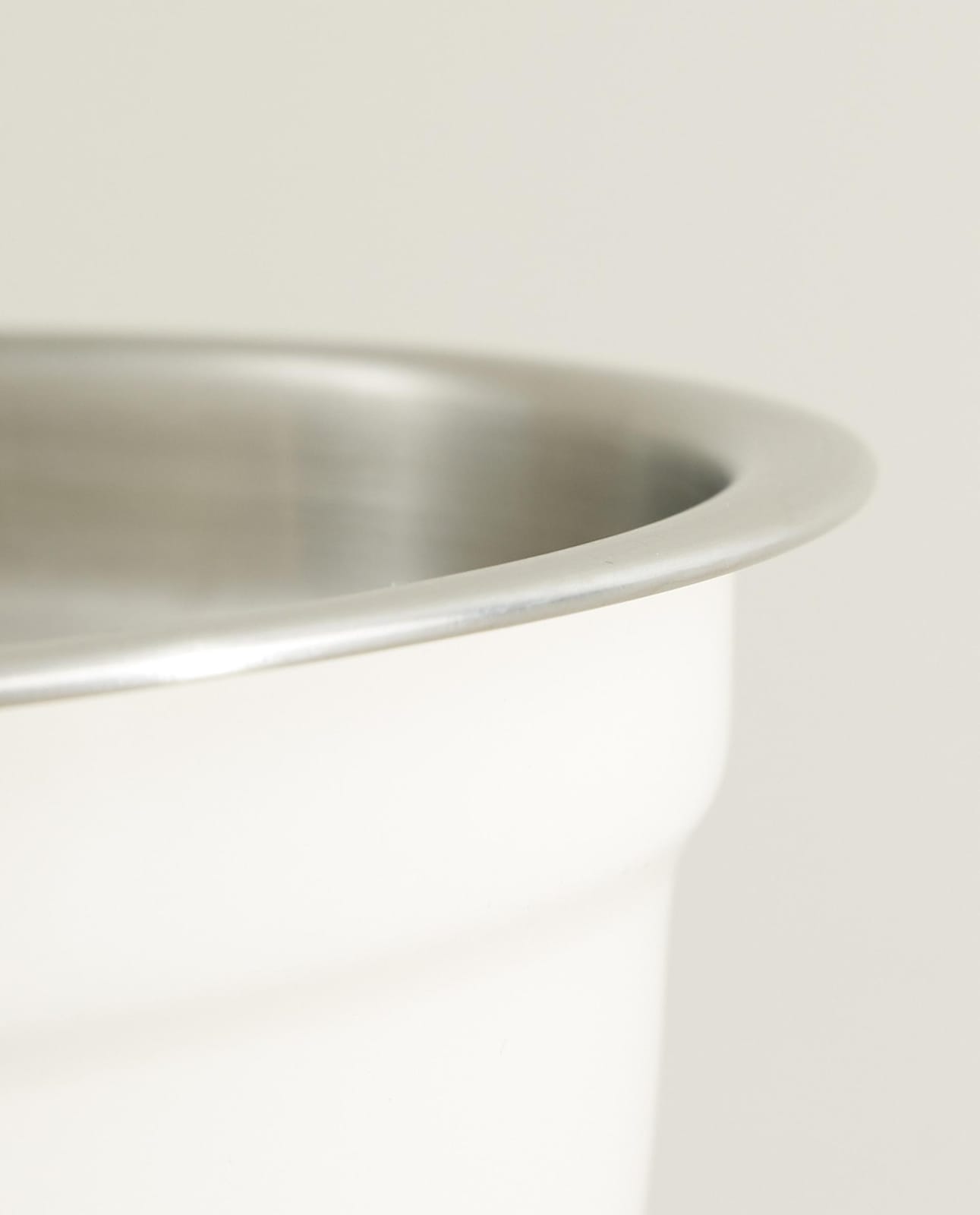 ZARA HOME СТАЛЬНАЯ МИСКА КУХОННАЯ ДЛЯ СМЕШИВАНИЯ, ВОЗМОЖНОСТЬ СКЛАДЫВАНИЯ ракурс 7