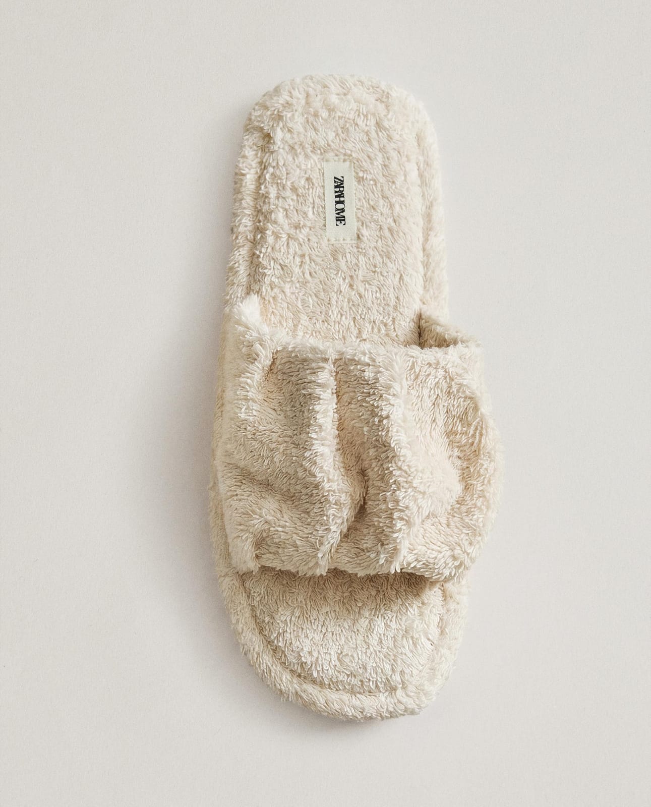 ZARA HOME ТАПОЧКИ ПОЛОТЕНЕЧНЫЕ С ПЛИССЕ ракурс 8