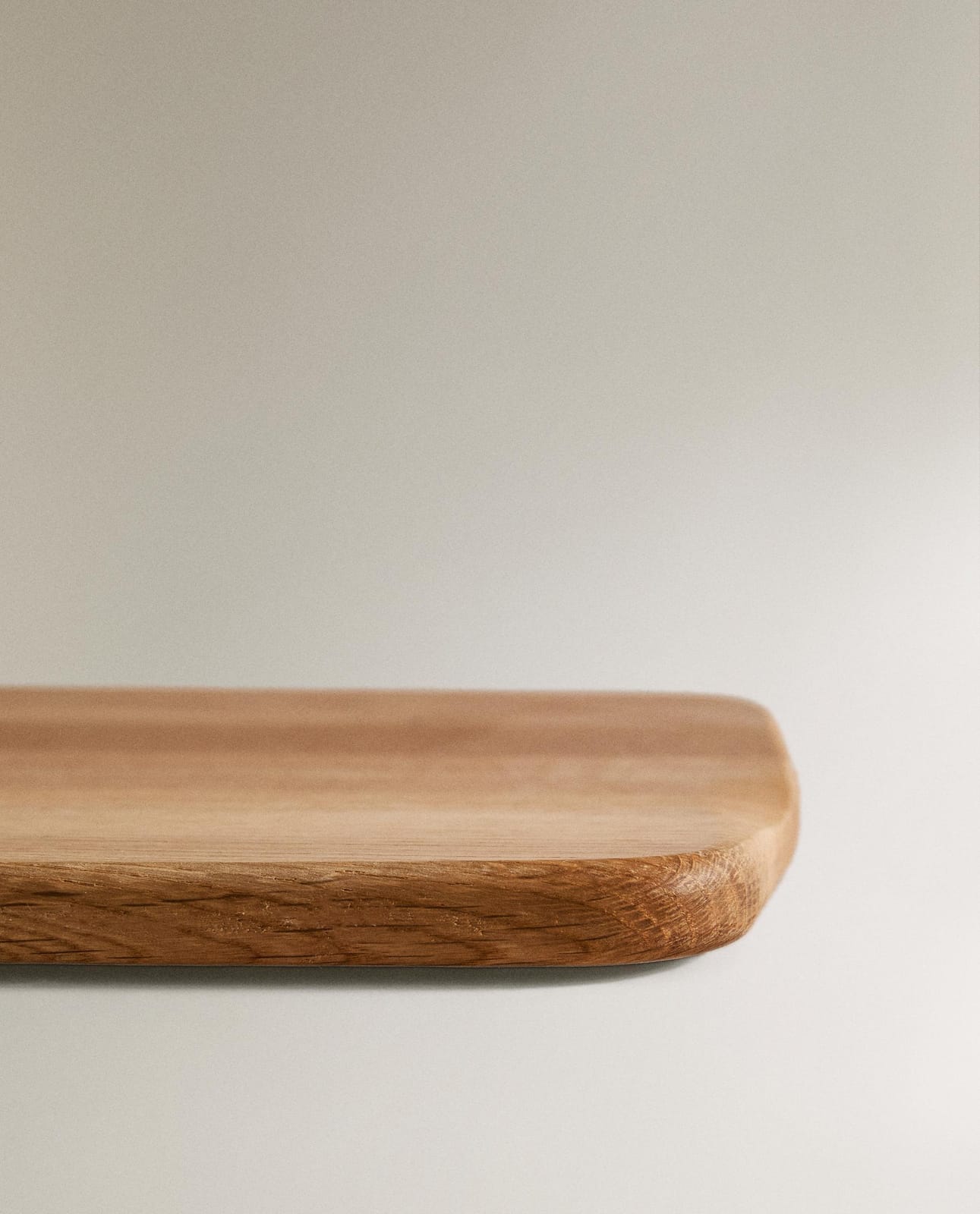 ZARA HOME ДУБОВАЯ ДОСКА ракурс 3