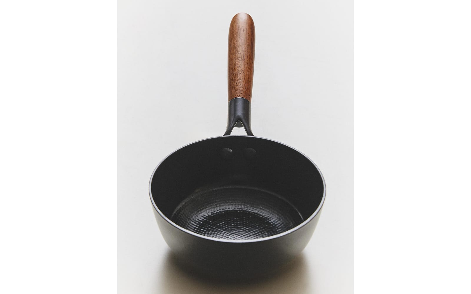 ZARA HOME ЧУГУННЫЙ КОВШ ракурс 3