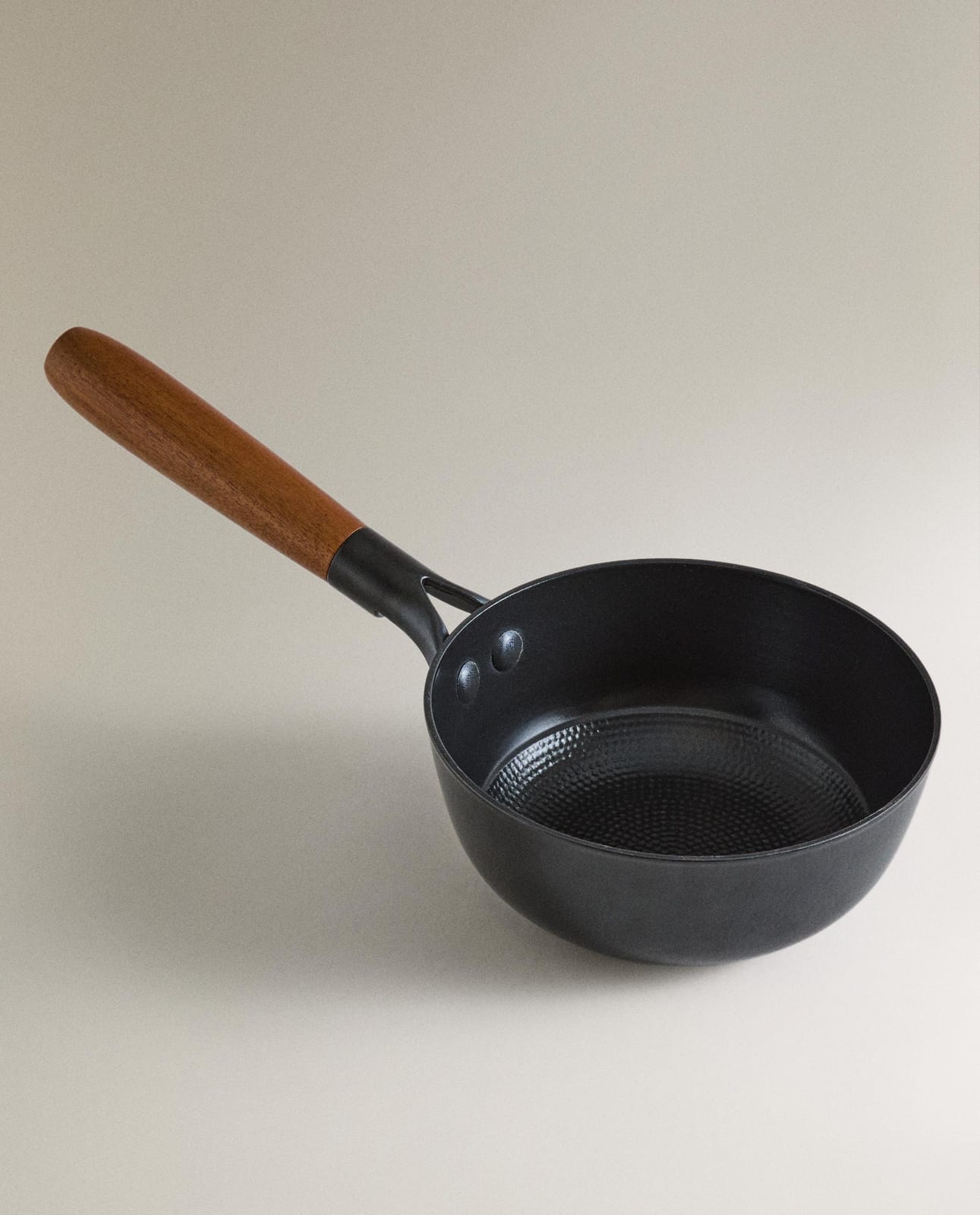 ZARA HOME ЧУГУННЫЙ КОВШ ракурс 5