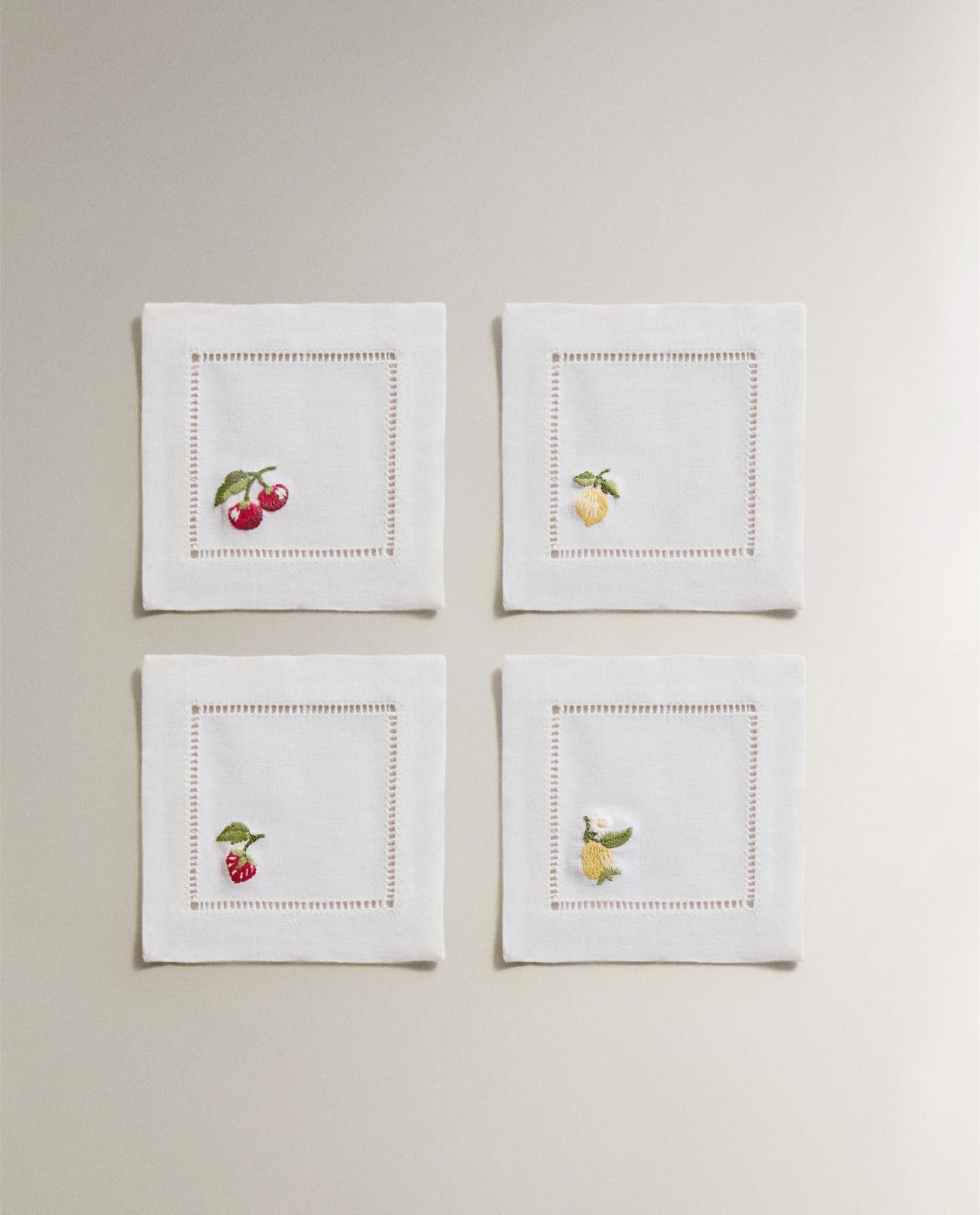 Mug coaster ZARA HOME COASTERS FROM RAMIE WITH FRUIT PATTERN (SET OF 4) ECRU 1 x 12 x 12 cm
