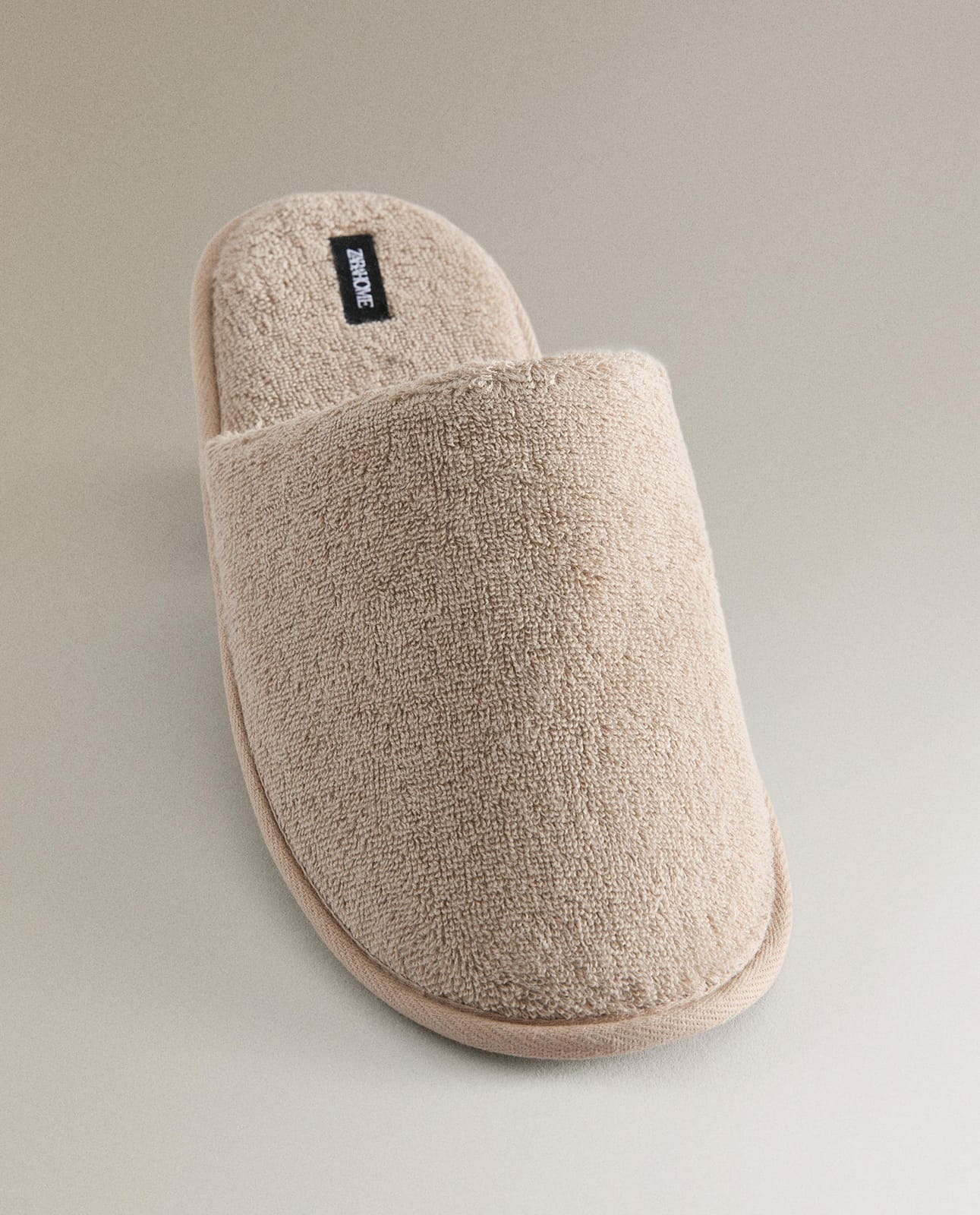 ZARA HOME ТАПОЧКИ ПОЛОТЕНЦЕ БАННОЕ ракурс 7