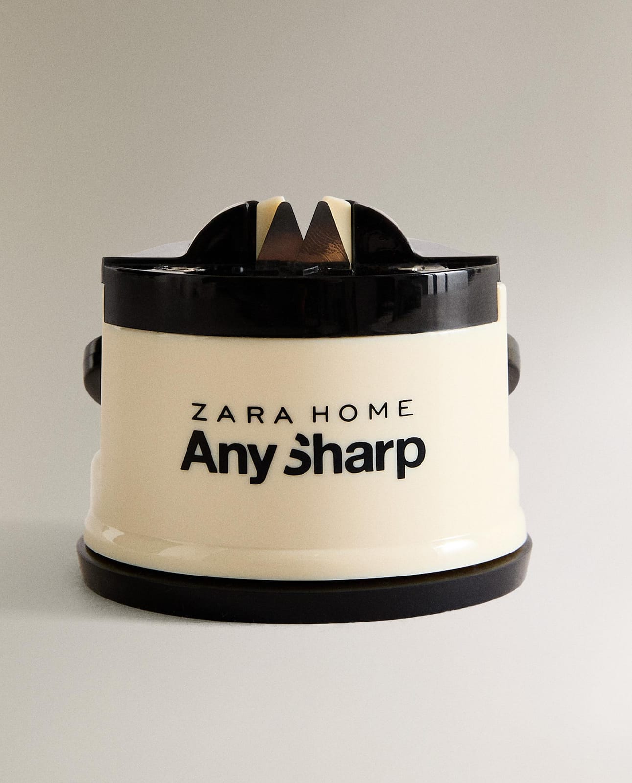 Набор столовых приборов ZARA HOME ТОЧИЛКА С ПРИСОСКОЙ KREMOWY 5 x 6 x 6 cm