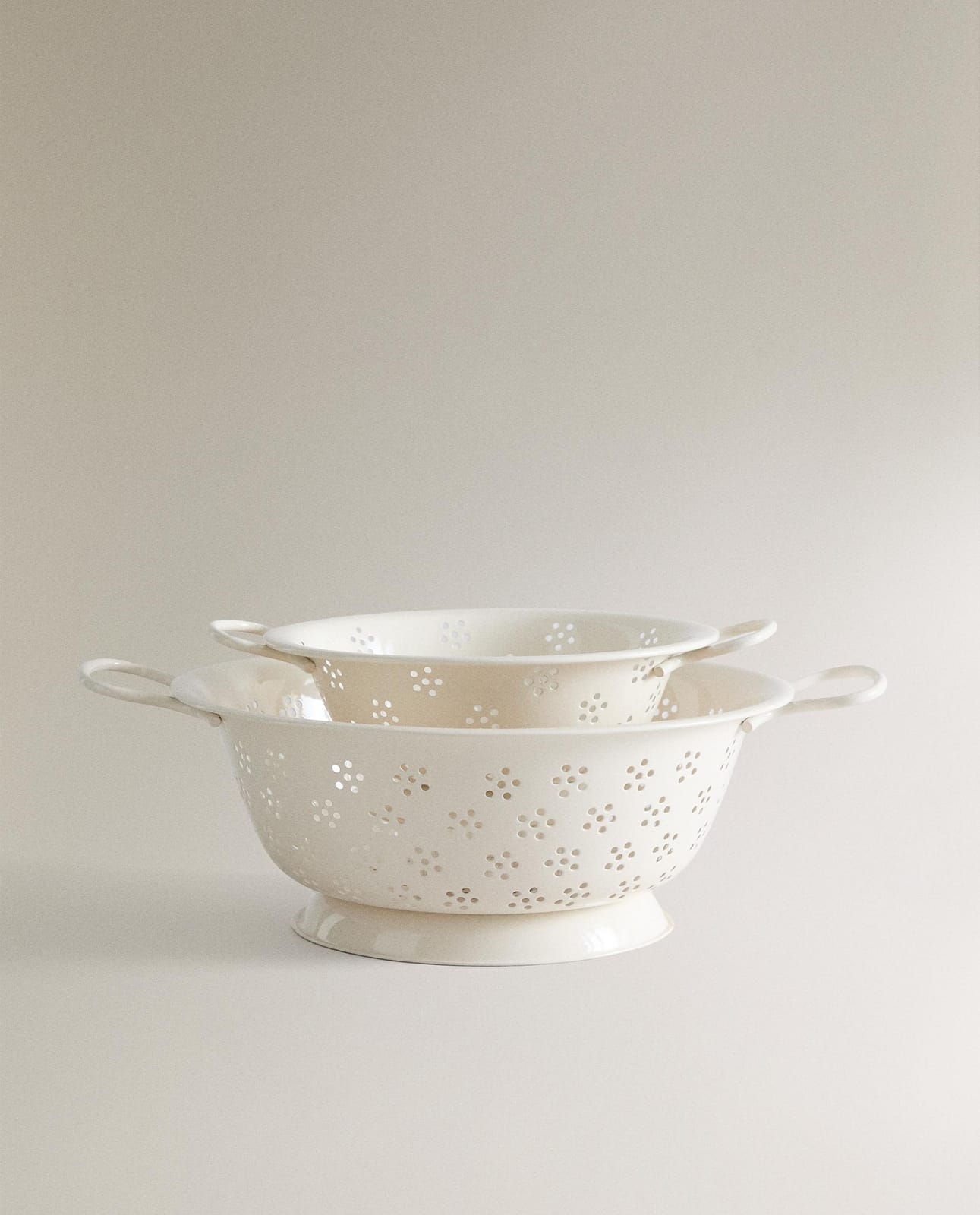 ZARA HOME КУХОННЫЙ ДУРШЛАГ С ЦВЕТАМИ ракурс 4