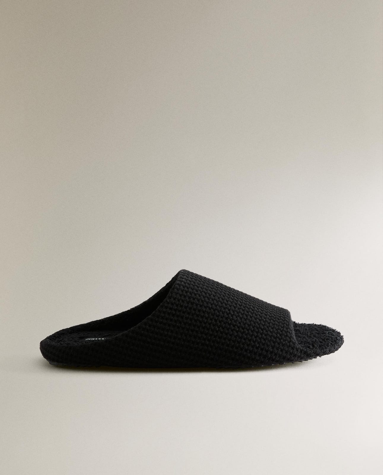 Тапочки ZARA HOME полотенце банное черные 44