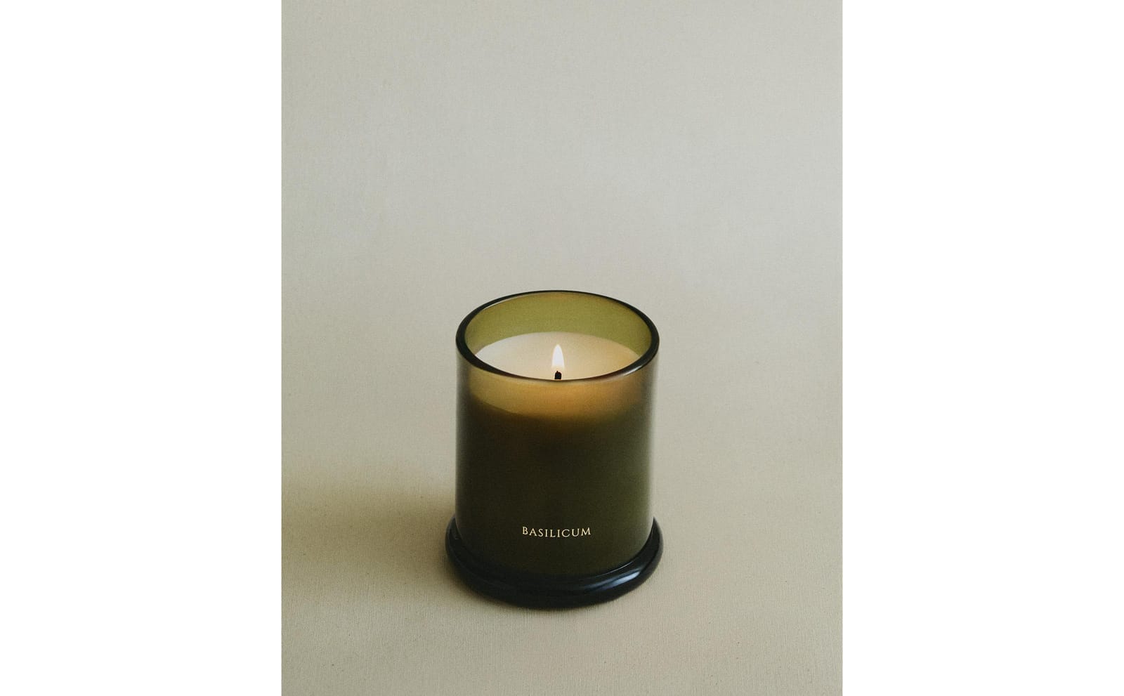 ZARA HOME (150 г) ароматическая свеча Базилик ракурс 6