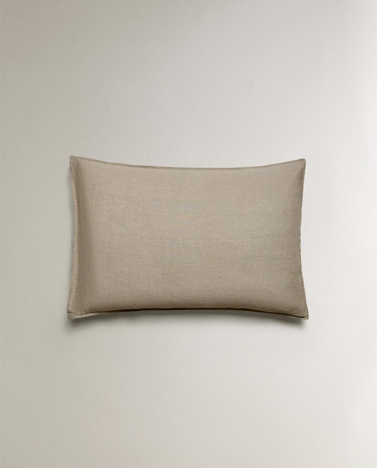 ZARA HOME ЛЬНЯНАЯ НАВОЛОЧКА ракурс 4