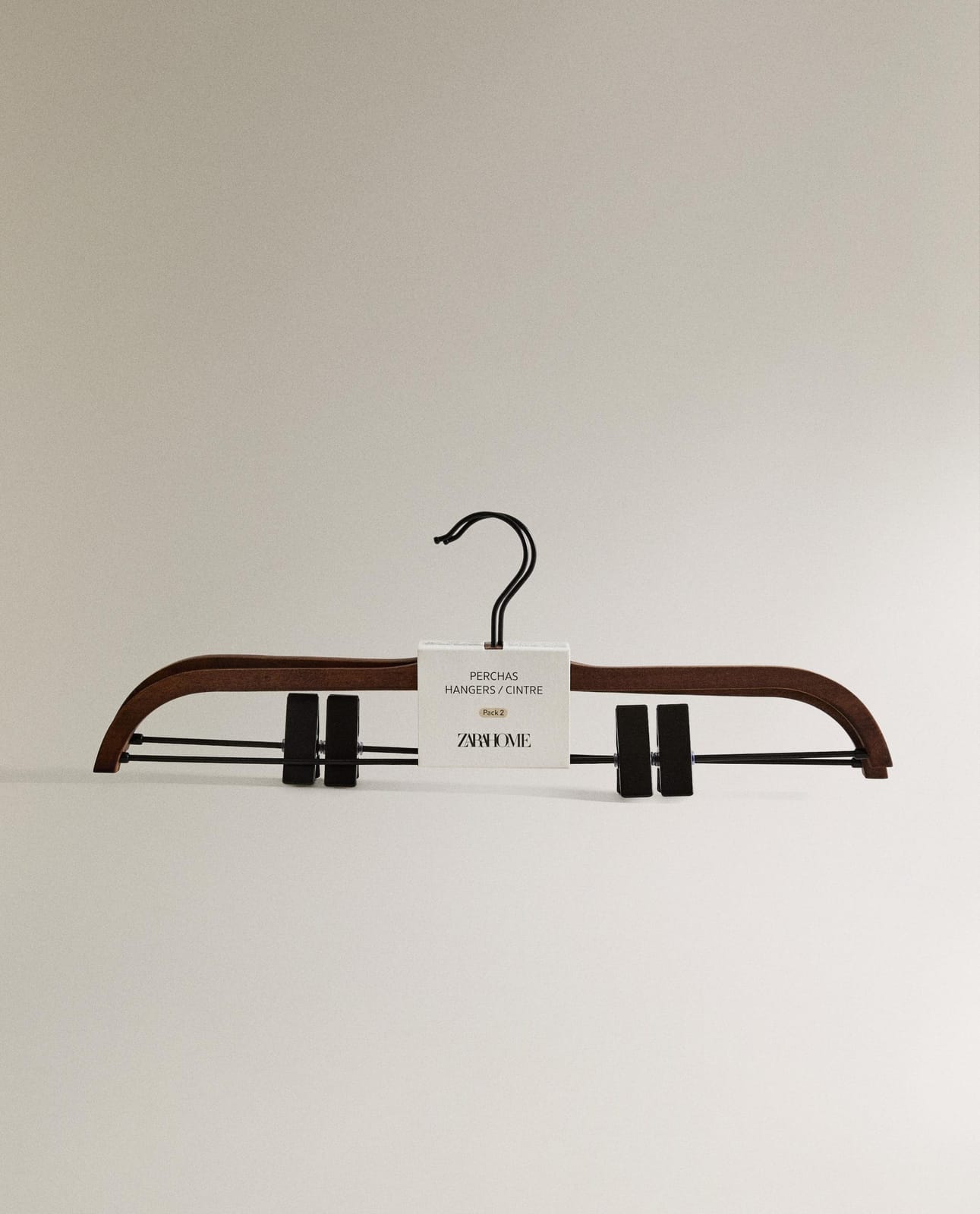 ZARA HOME Набор вешалок для юбок с деревянной отделкой (2 шт.) ракурс 7