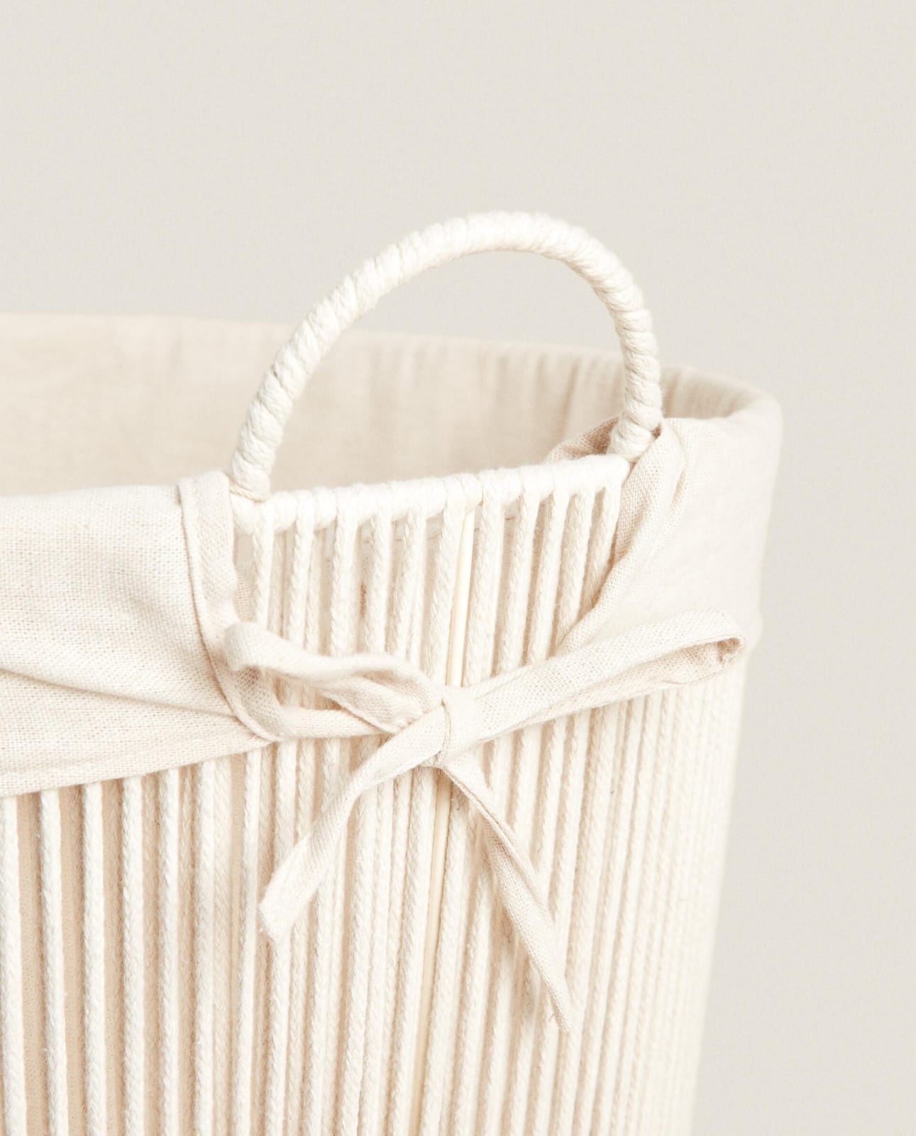 ZARA HOME Корзина для белья с хлопковой подкладкой ракурс 7