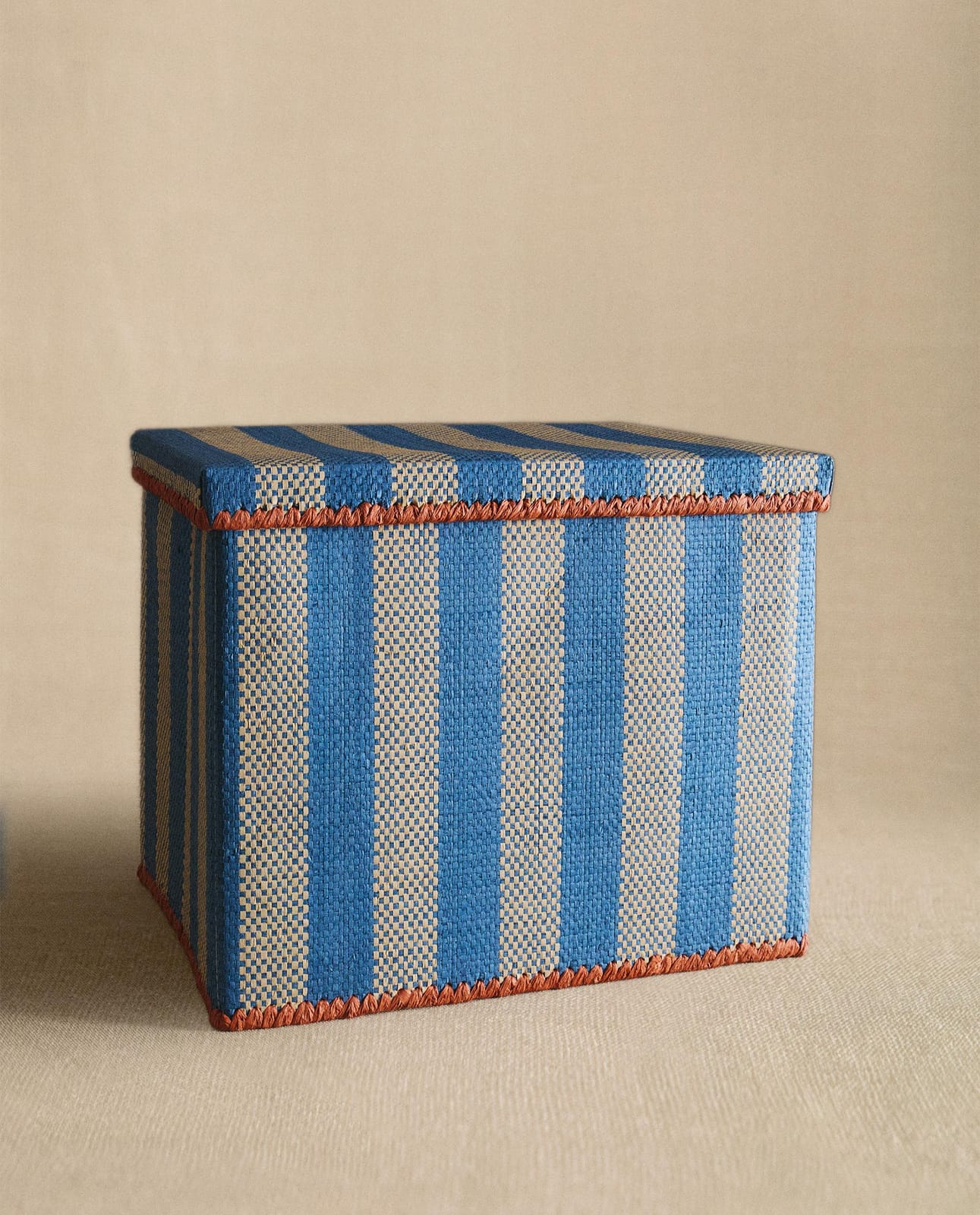 ZARA HOME СКЛАДНАЯ ДЕТСКАЯ КОРЗИНА В ПОЛОСКУ ракурс 2