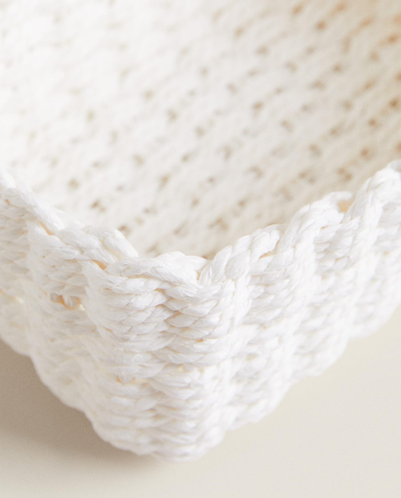 ZARA HOME ПЛЕТЕНАЯ БУМАЖНАЯ КОРЗИНКА ракурс 9