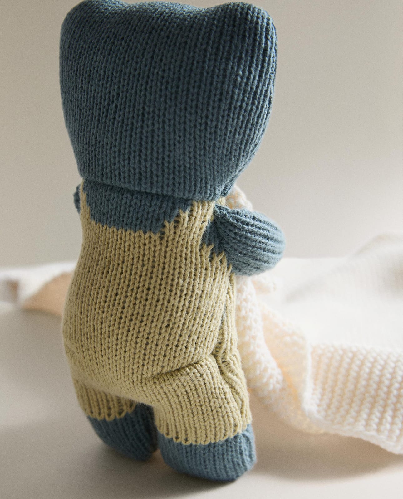 ZARA HOME Игрушка-обнимашка doudou лягушка ракурс 2