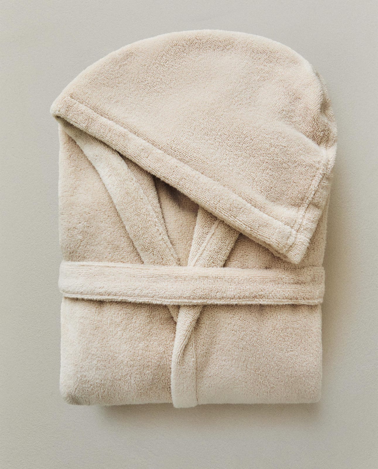 ZARA HOME ОЧЕНЬ МЯГКИЙ ХАЛАТ С КАПЮШОНОМ (380 Г/М²) ракурс 3