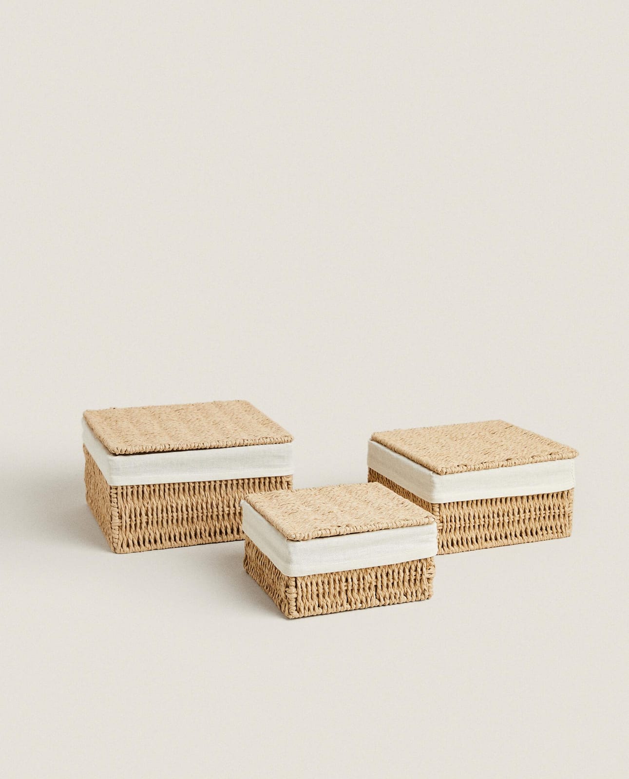 ZARA HOME КОРЗИНА С КРЫШКОЙ И ХЛОПКОВОЙ ПОДКЛАДКОЙ ракурс 2