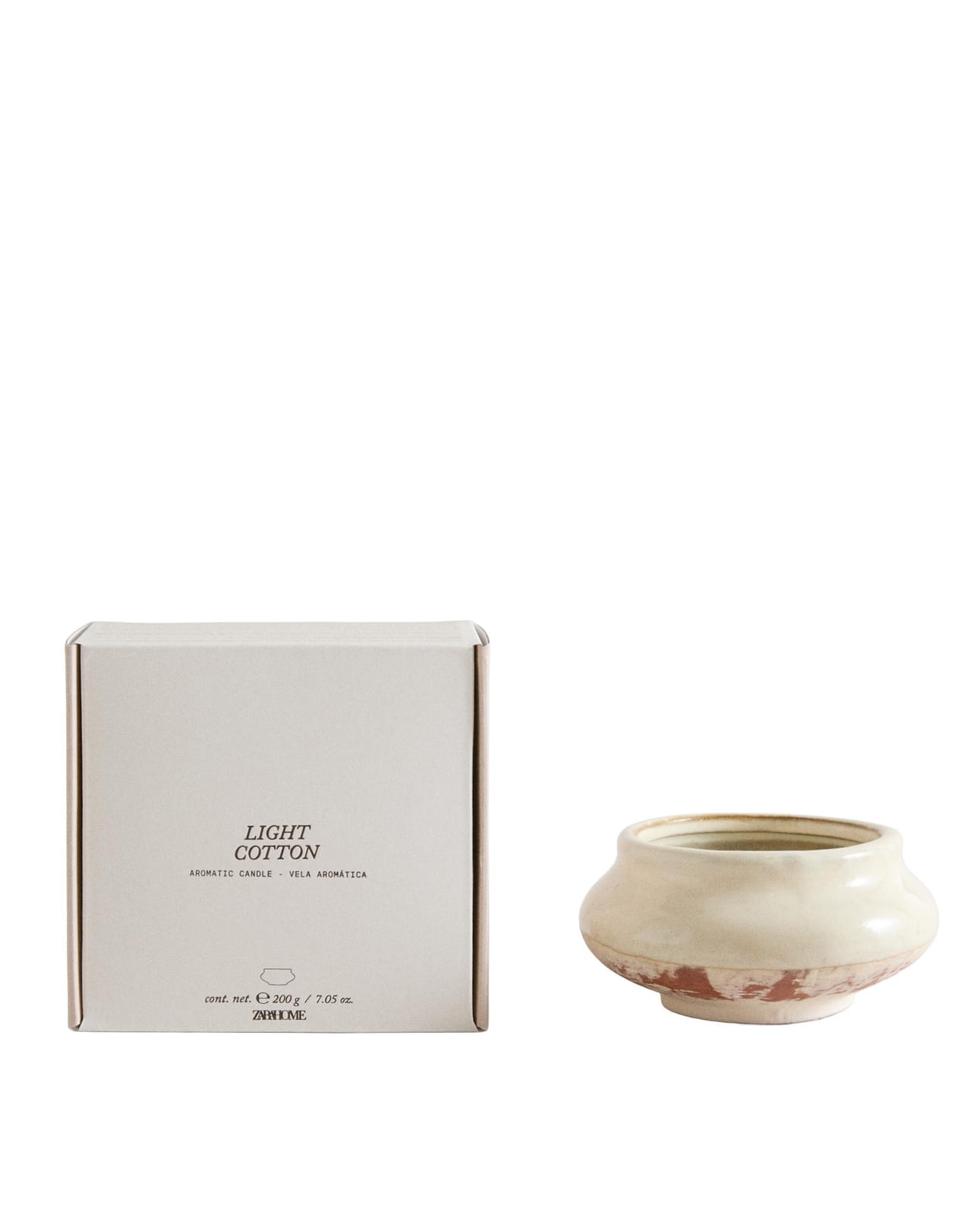 ZARA HOME (200 G) ароматическая свеча LIGHT COTTON ракурс 4