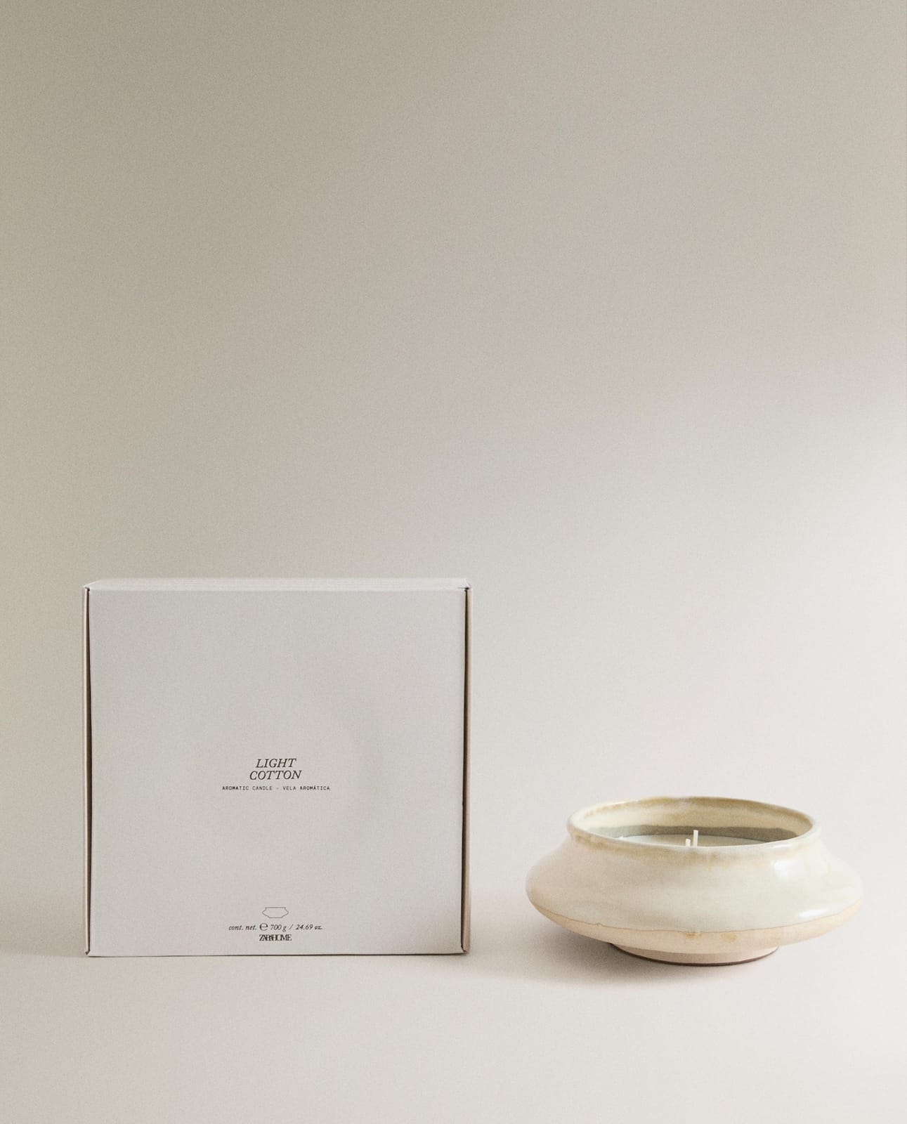 Свеча ZARA HOME (700 G) ароматическая свеча LIGHT COTTON BIAŁY 8 x 21 x 23 cm