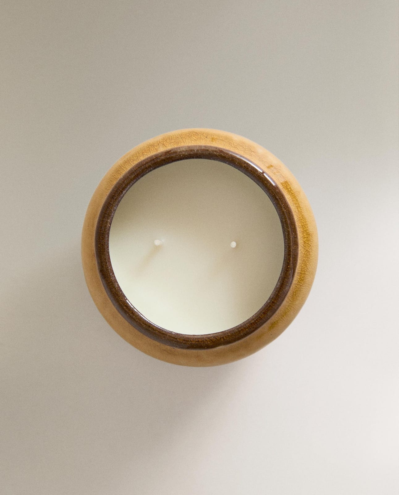 ZARA HOME (200 G) АРОМАТИЧЕСКАЯ СВЕЧА CORFU DREAMS ракурс 4