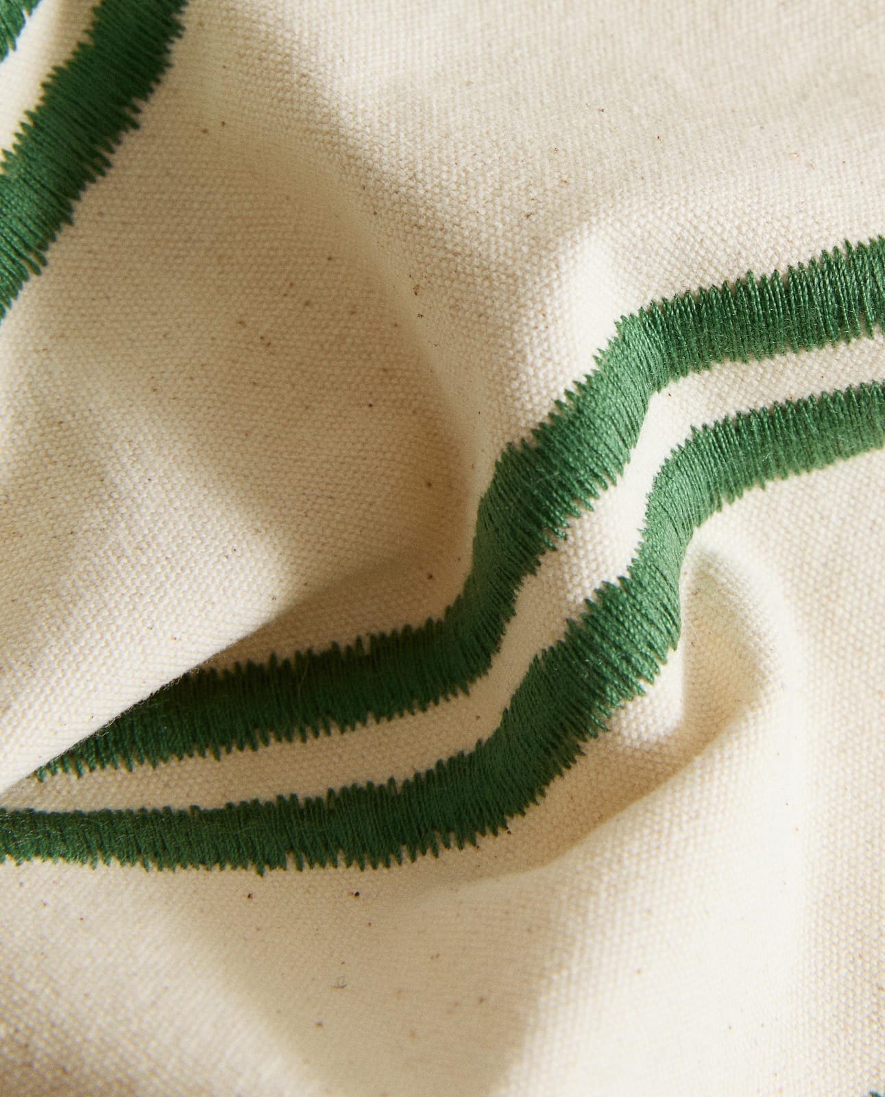 ZARA HOME Подкладка под тарелку с вышитыми полосками ракурс 2