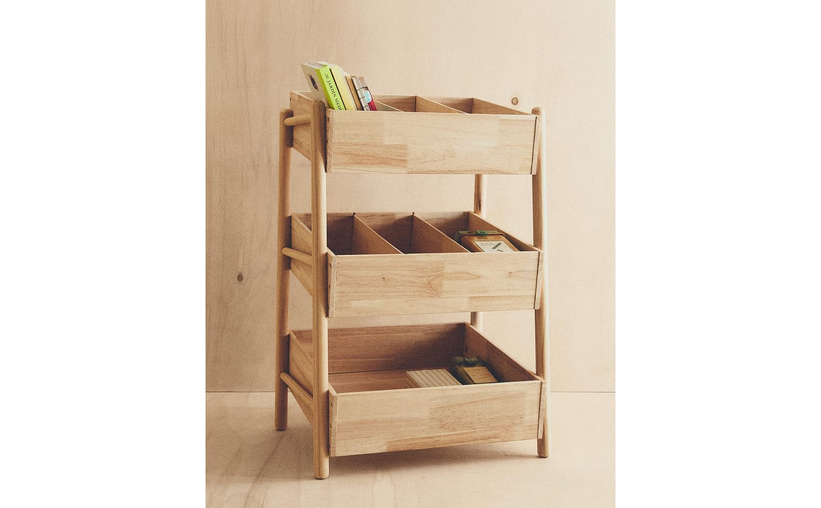 ZARA HOME ДЕТСКАЯ ПОЛКА С ПОЛКАМИ ракурс 9