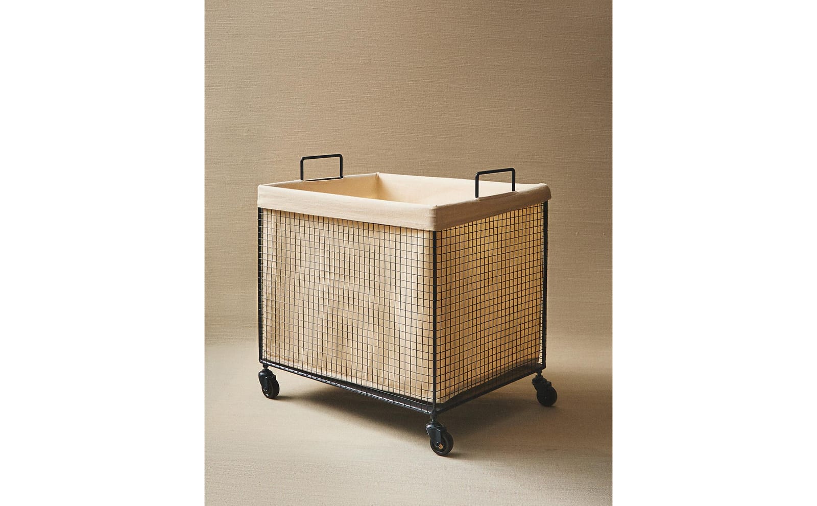 ZARA HOME МЕТАЛЛИЧЕСКАЯ ДЕТСКАЯ КОРЗИНА НА КОЛЁСИКАХ ракурс 7