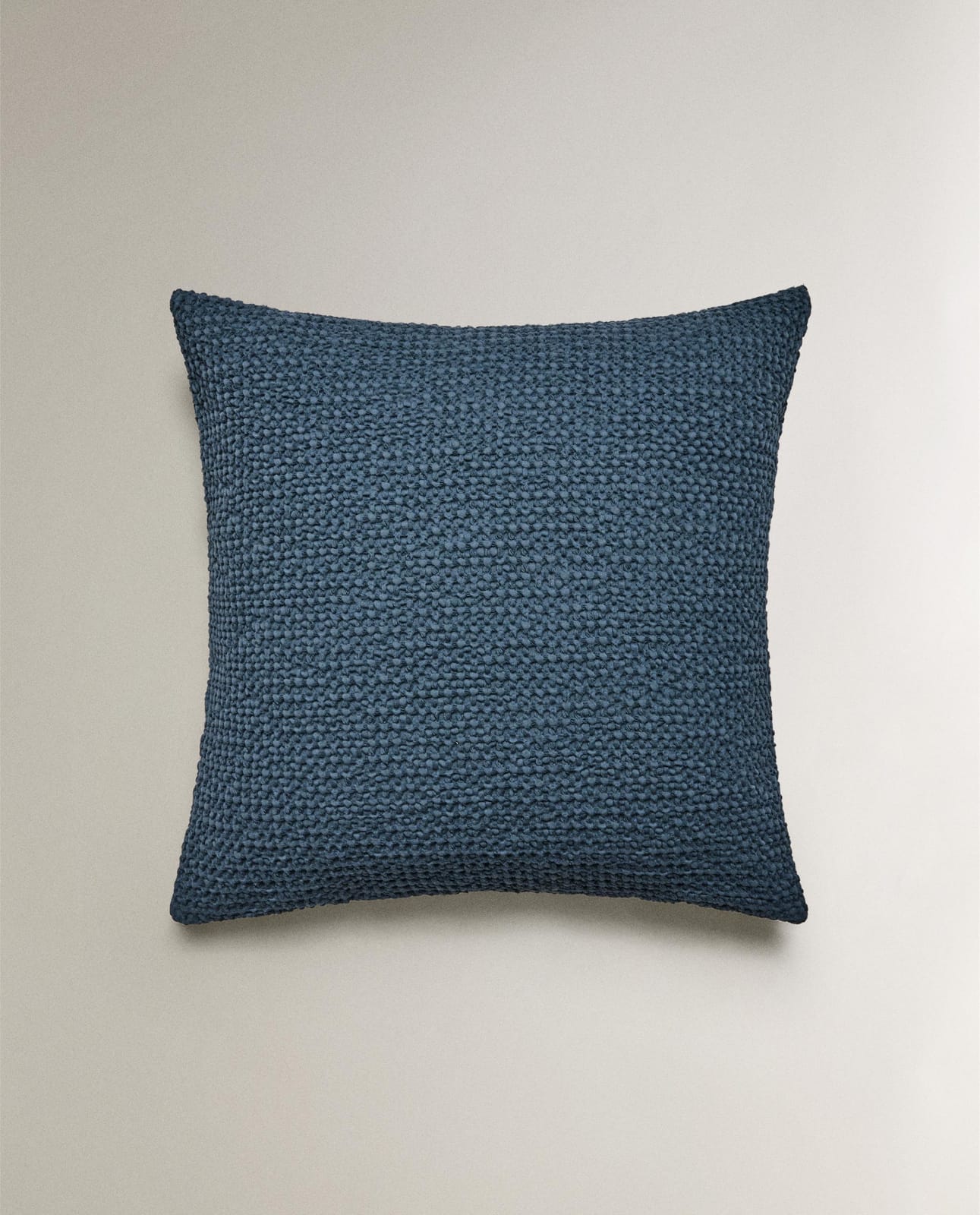 Наволочка декоративная ZARA HOME с гофрированной текстурой GRANATOWY 50 x 50 cm