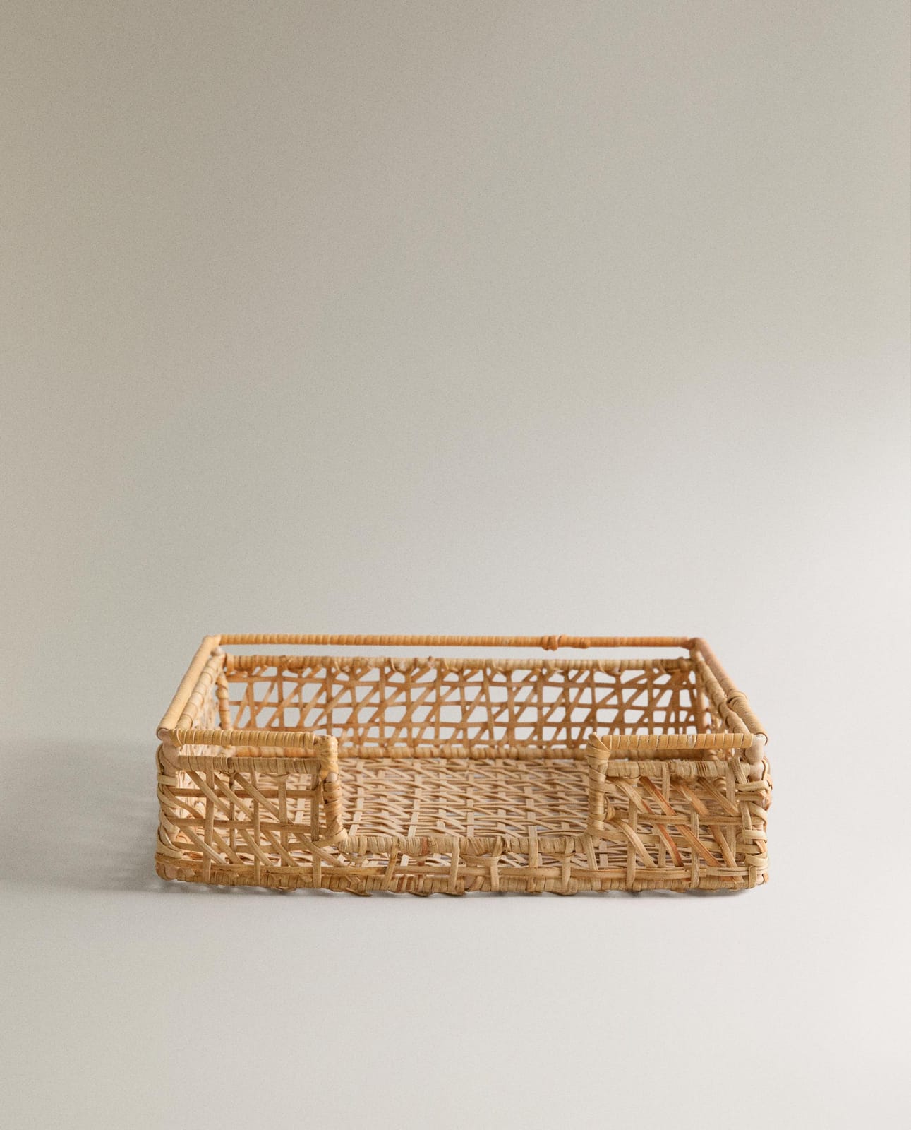 Салфетница ZARA HOME РОТАНГОВАЯ САЛФЕТНИЦА JASNOBEŻOWY 5 x 22 x 22 cm