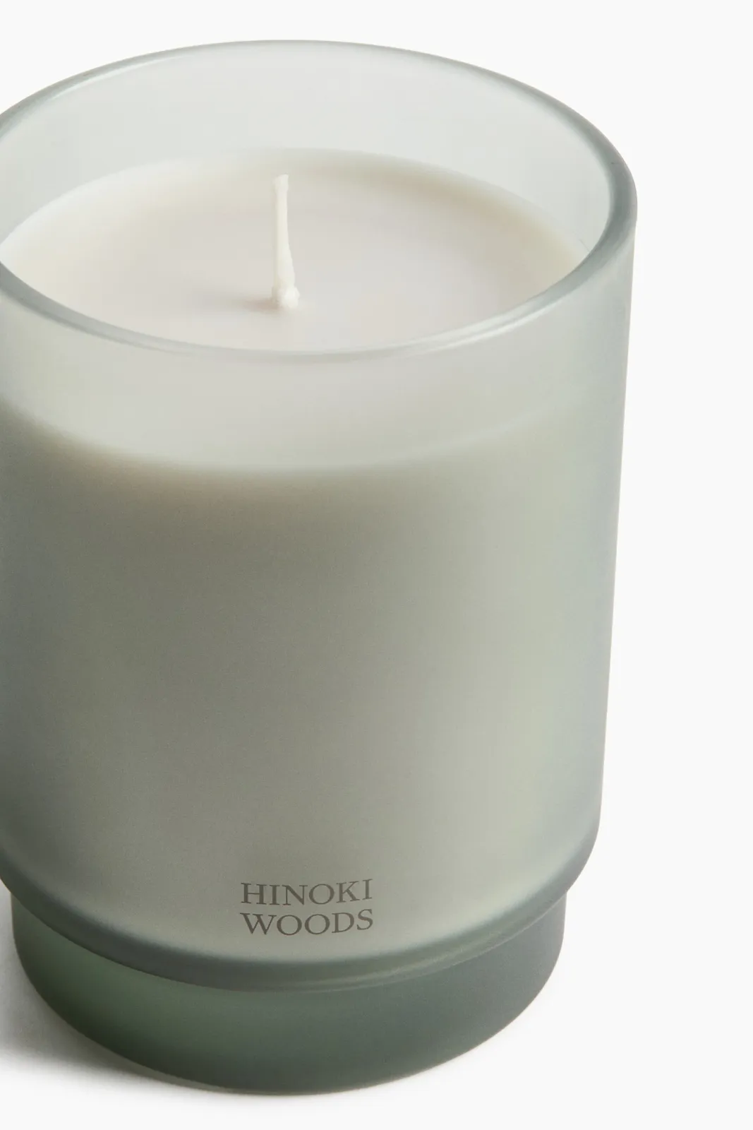 Ароматическая свеча H&M Hinoki Woods "Леса Хиноки", 225 г