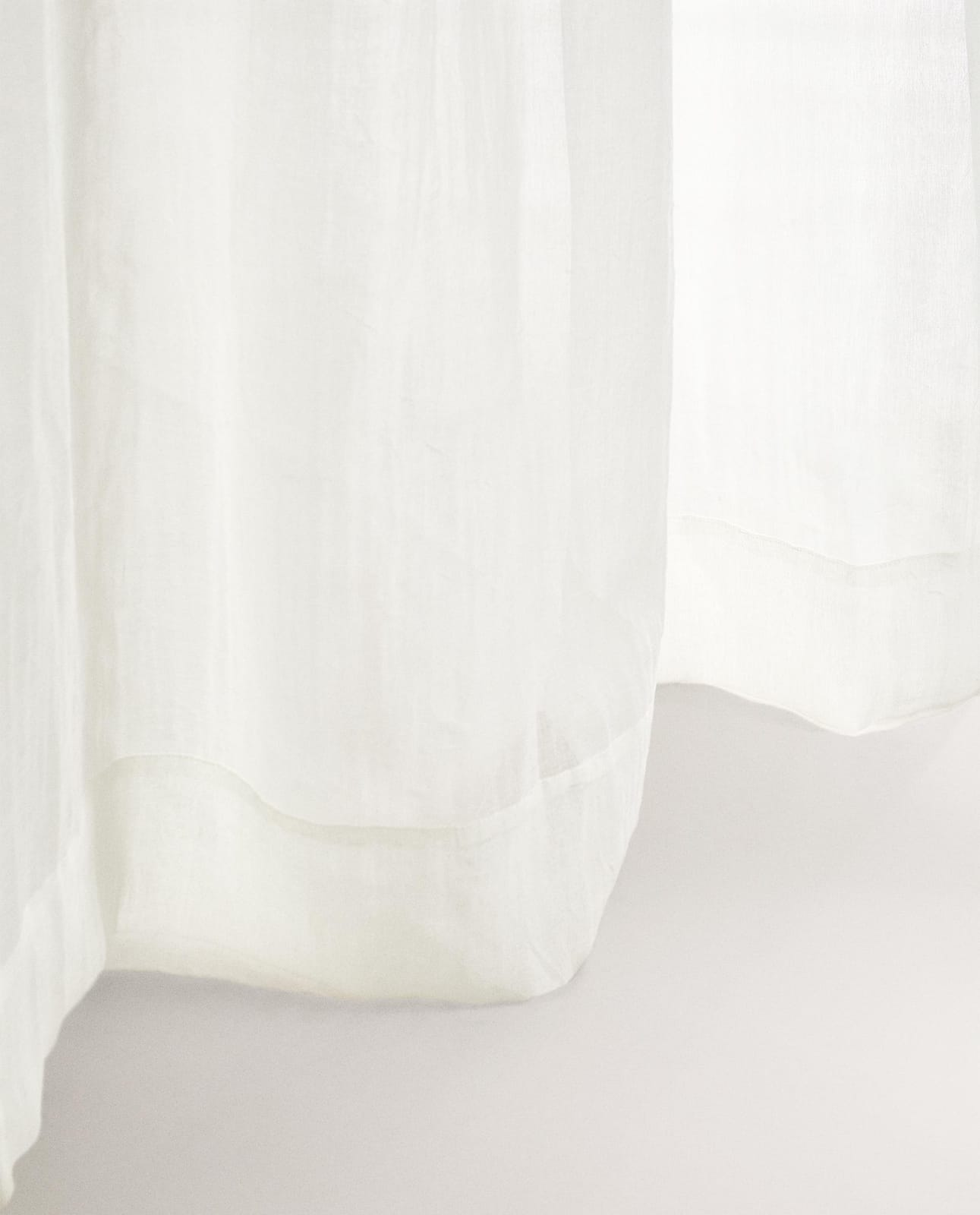 ZARA HOME ЗАНАВЕС ОЧЕНЬ НИЗКОЙ НЕПРОЗРАЧНОСТИ ракурс 7