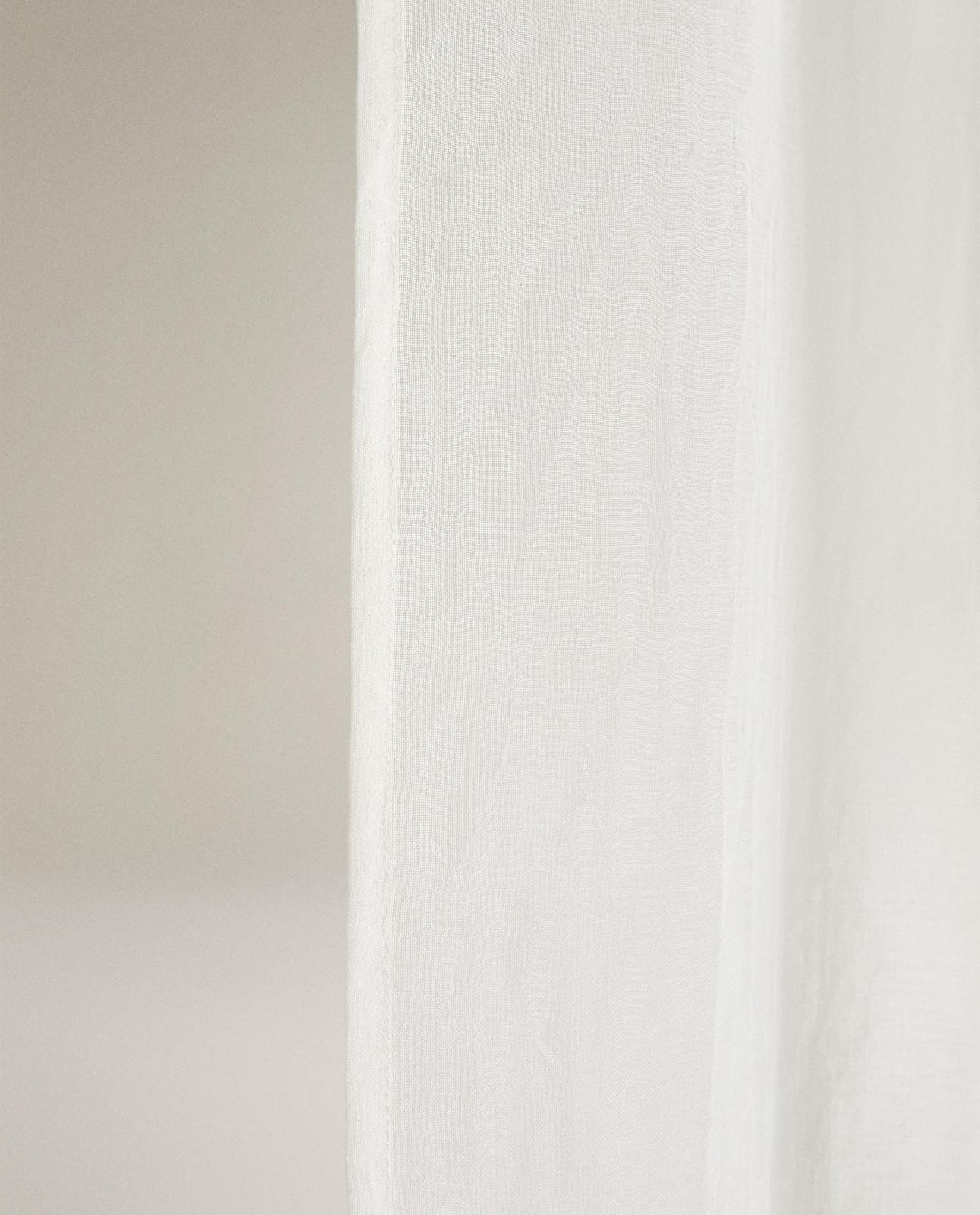 ZARA HOME ЗАНАВЕС ОЧЕНЬ НИЗКОЙ НЕПРОЗРАЧНОСТИ ракурс 3