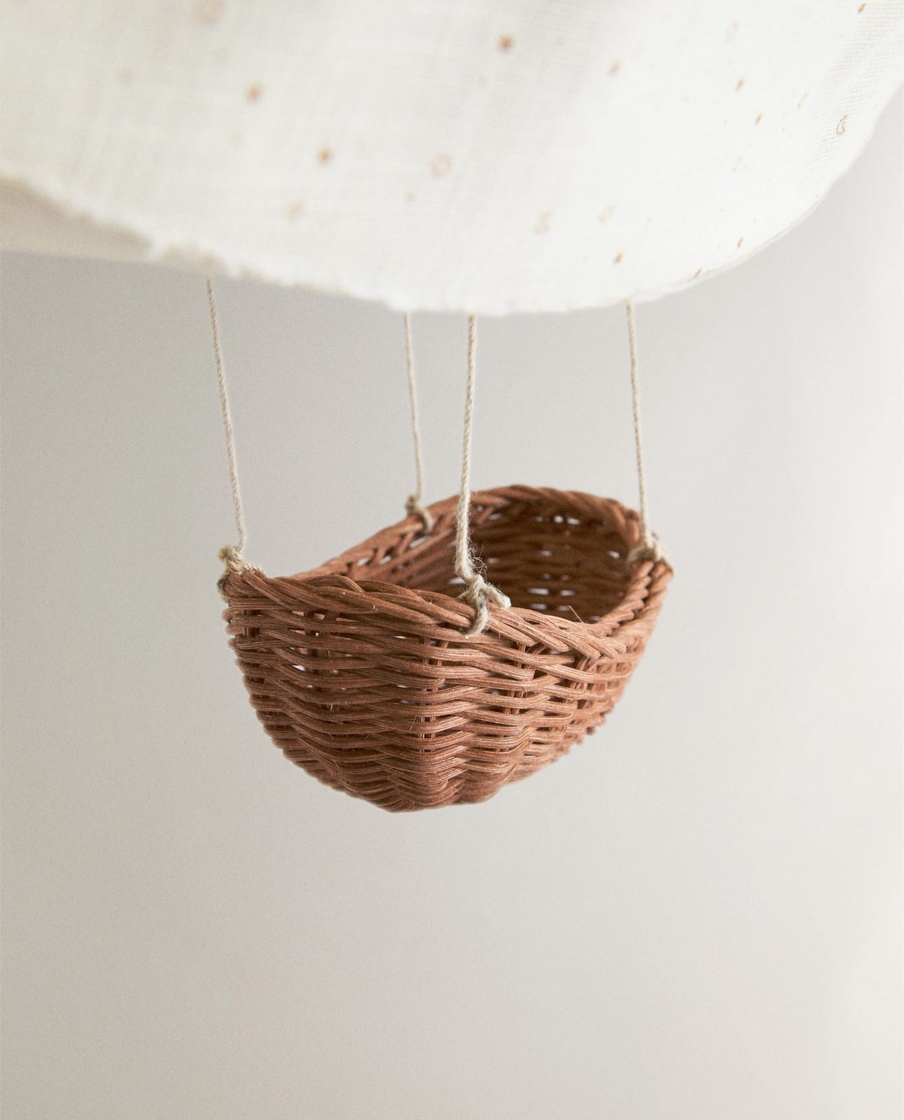 ZARA HOME Абажур для детской лампы дирижабль ракурс 8