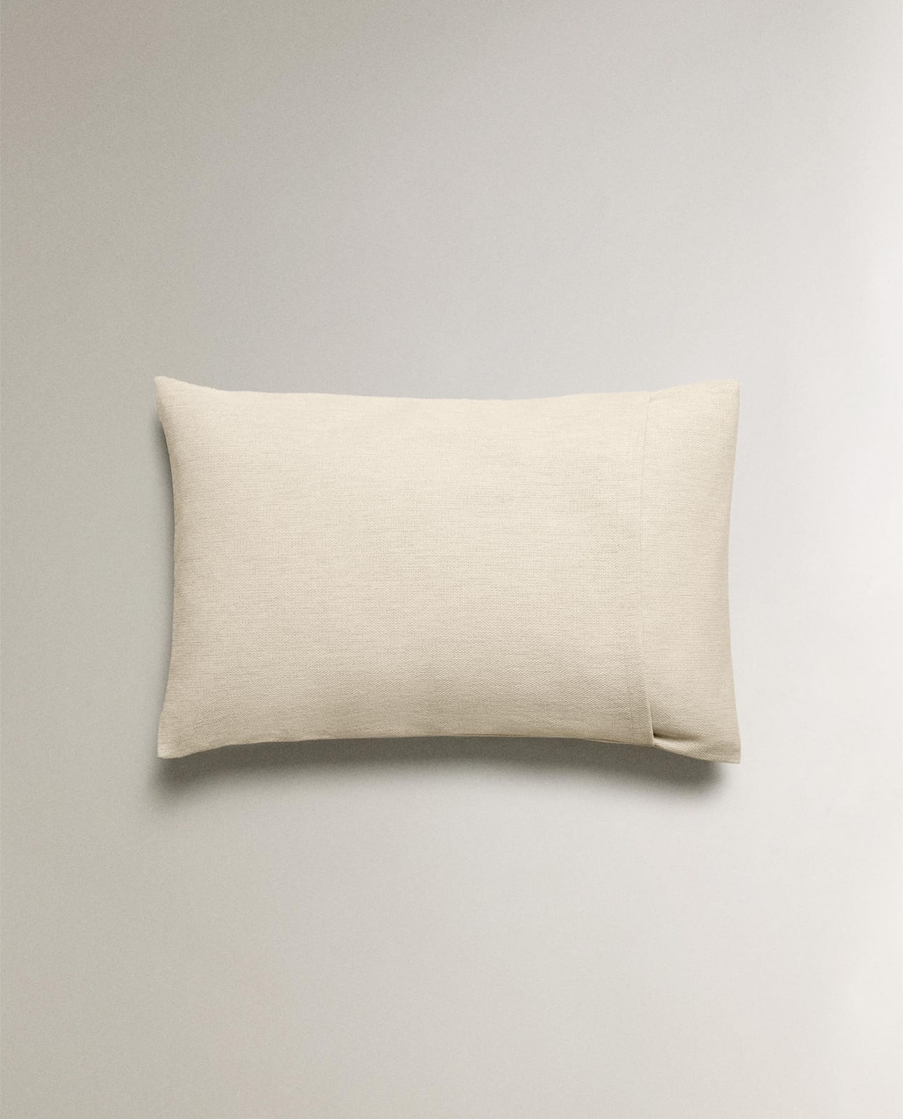 ZARA HOME ГЛАДКАЯ НАВОЛОЧКА ДЛЯ ДЕКОРАТИВНОЙ ПОДУШКИ ракурс 5