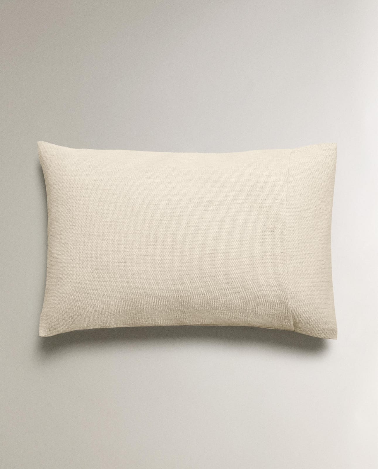 ZARA HOME ГЛАДКАЯ НАВОЛОЧКА ДЛЯ ДЕКОРАТИВНОЙ ПОДУШКИ ракурс 4