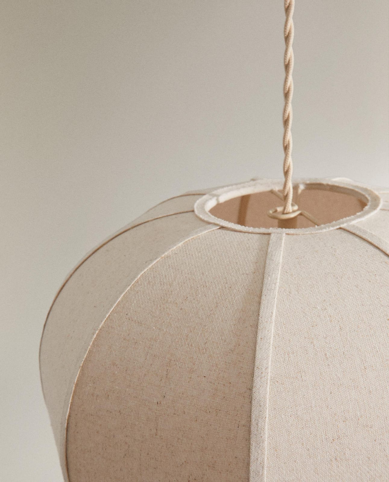 ZARA HOME МАЛЕНЬКАЯ ПОТОЛОЧНАЯ ЛАМПА ракурс 4
