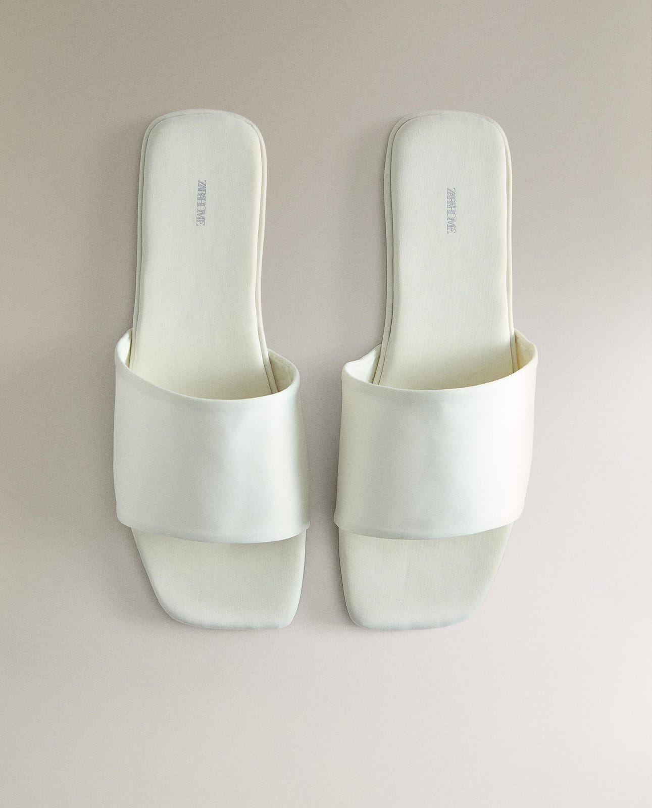 ZARA HOME САТИНОВЫЕ ШЛЕПАНЦЫ ракурс 4