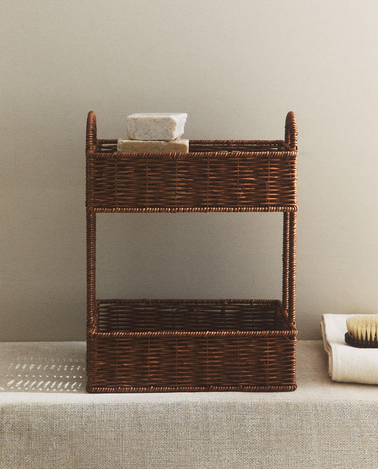 ZARA HOME МЕБЕЛЬ ДЛЯ ХРАНЕНИЯ ИЗ ПЕРЕРАБОТАННОГО ПЛАСТИКА ракурс 5