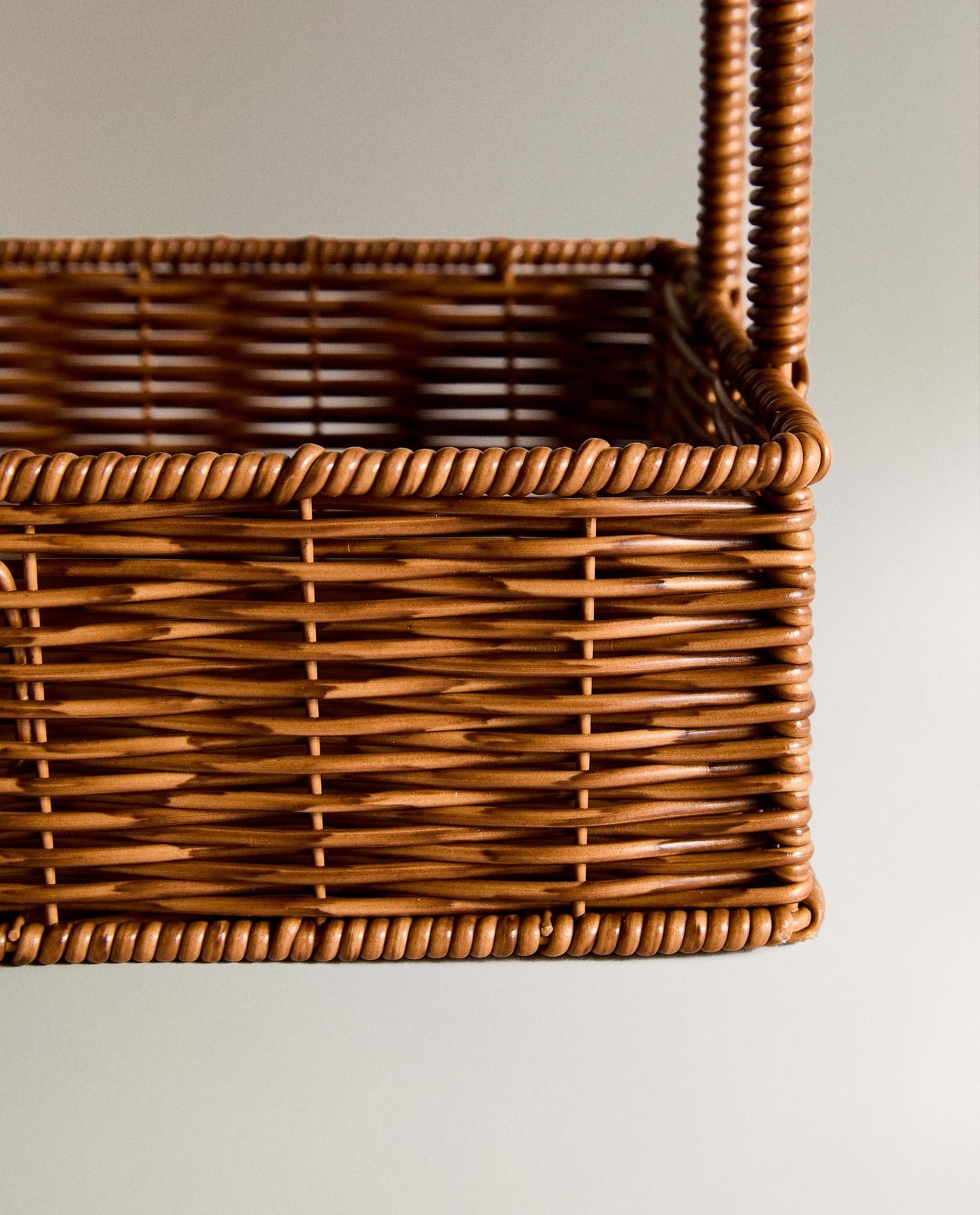 ZARA HOME МЕБЕЛЬ ДЛЯ ХРАНЕНИЯ ИЗ ПЕРЕРАБОТАННОГО ПЛАСТИКА ракурс 3