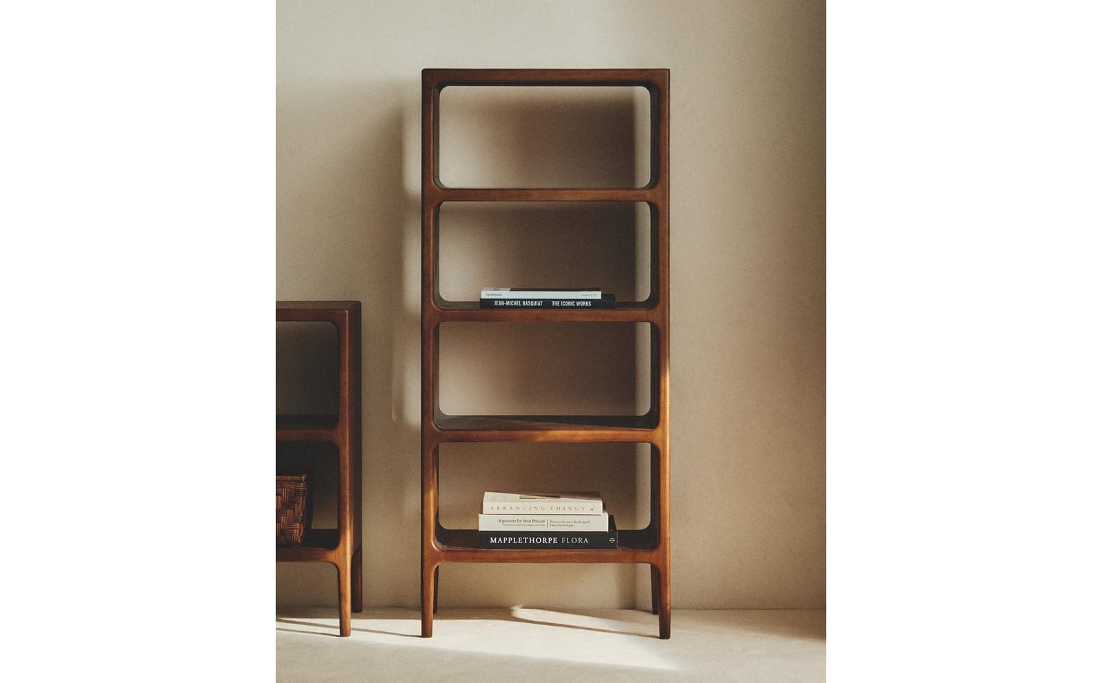 ZARA HOME ВЫСОКАЯ ЭТАЖЕРКА ракурс 3