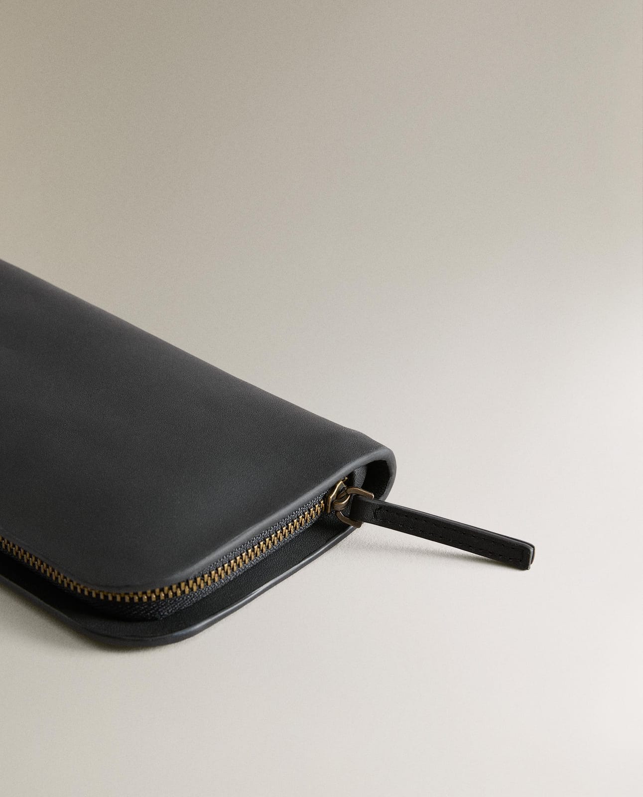 ZARA HOME КОЖАНЫЙ КОШЕЛЁК ракурс 6