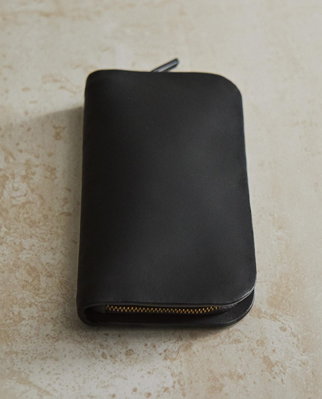ZARA HOME КОЖАНЫЙ КОШЕЛЁК ракурс 3