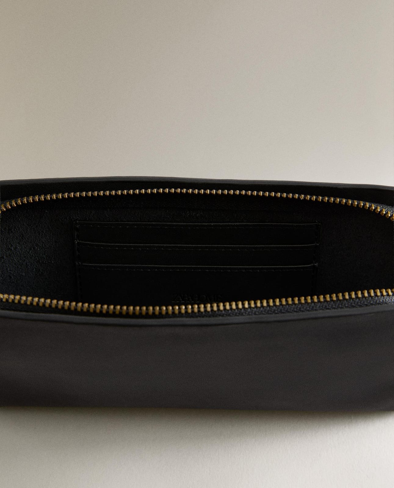 ZARA HOME КОЖАНЫЙ КОШЕЛЁК ракурс 4
