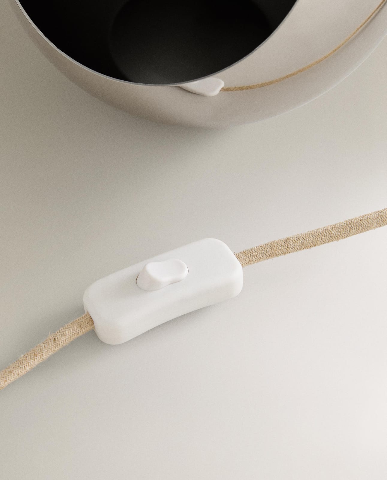 ZARA HOME НАСТОЛЬНАЯ ЛАМПА ПОЛУСФЕРА ракурс 11