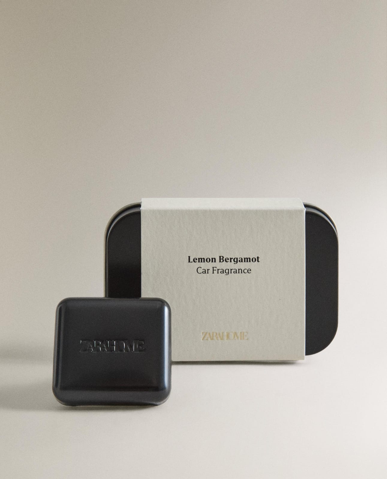 Car air freshener ZARA HOME ZAPACH DO SAMOCHODU LEMON BERGAMOT ZŁAMANA BIEL 4 x 4.4 x 1 cm