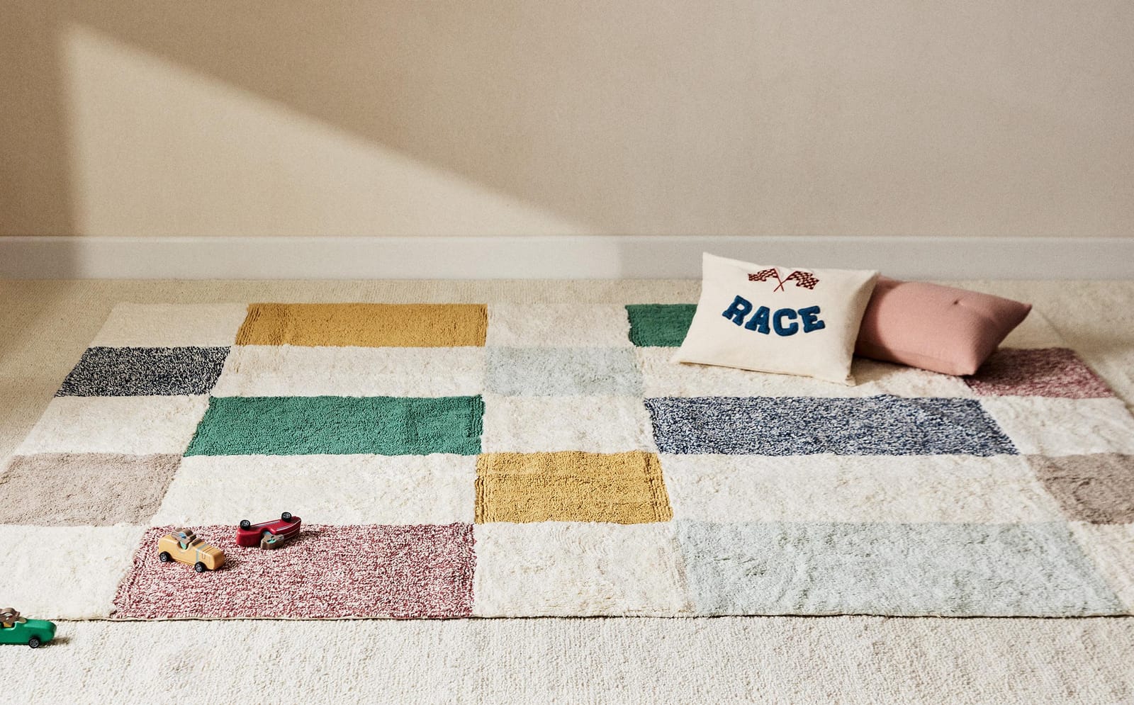 ZARA HOME ХЛОПКОВЫЙ ПЭЧВОРК ДЕТСКИЙ КОВРИК ракурс 8
