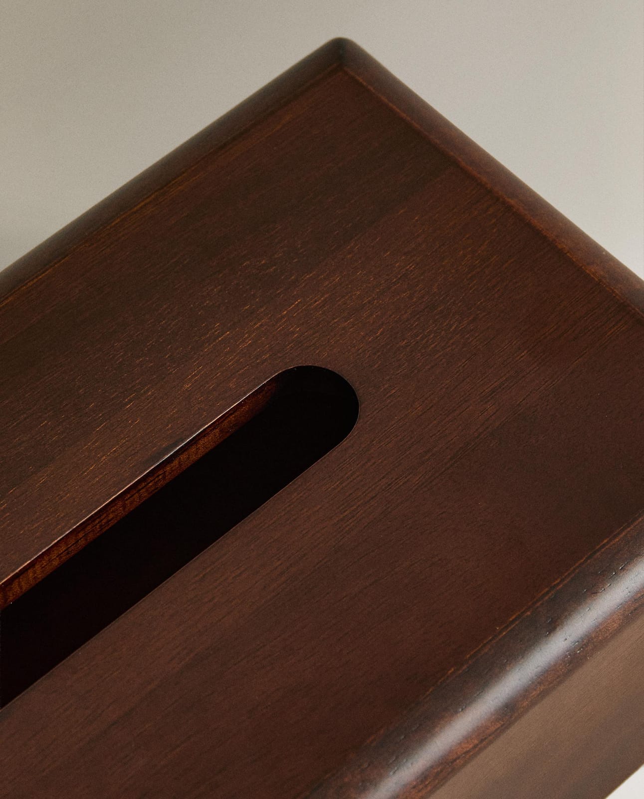 ZARA HOME ДЕРЕВЯННАЯ КОРОБКА ДЛЯ САЛФЕТОК ракурс 4