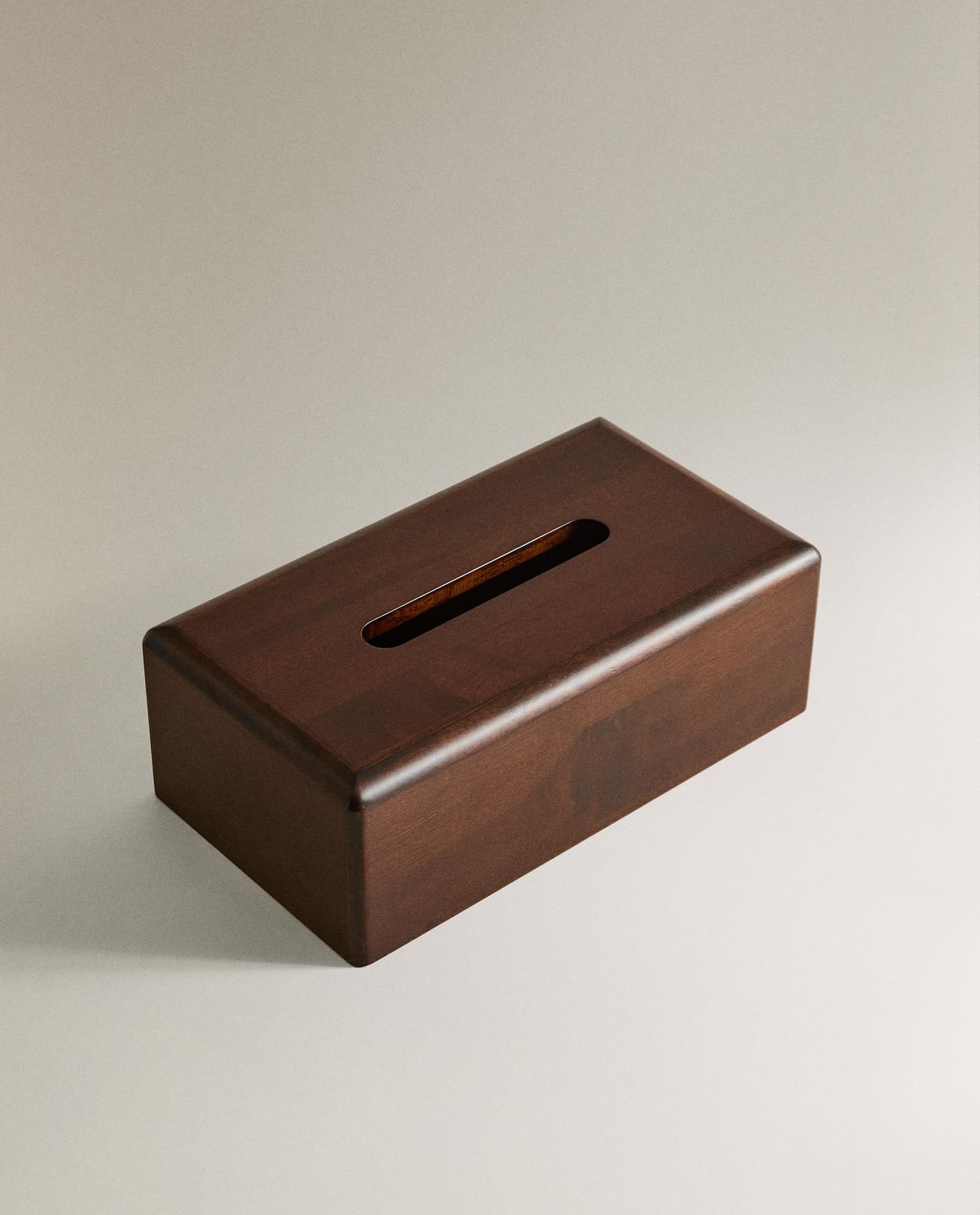 ZARA HOME ДЕРЕВЯННАЯ КОРОБКА ДЛЯ САЛФЕТОК ракурс 3