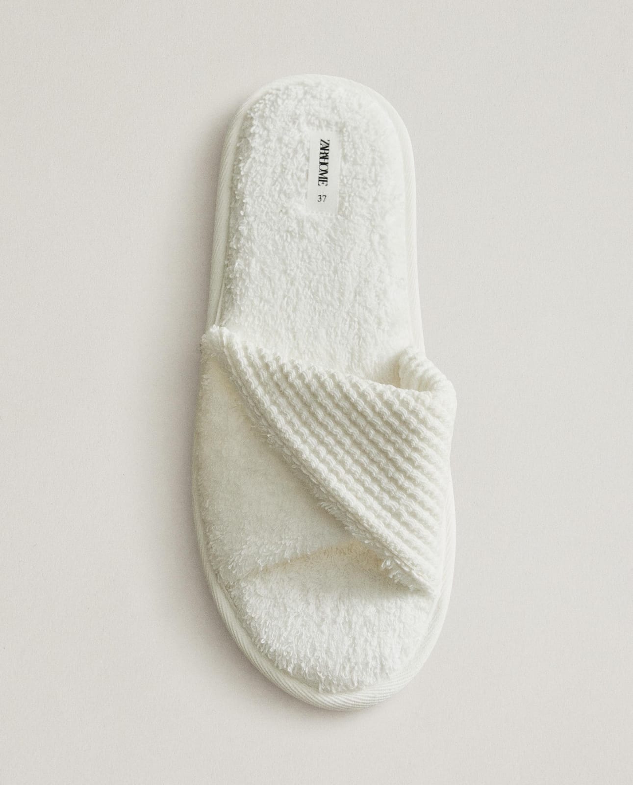 ZARA HOME Шлепанцы из махровой ткани ракурс 7