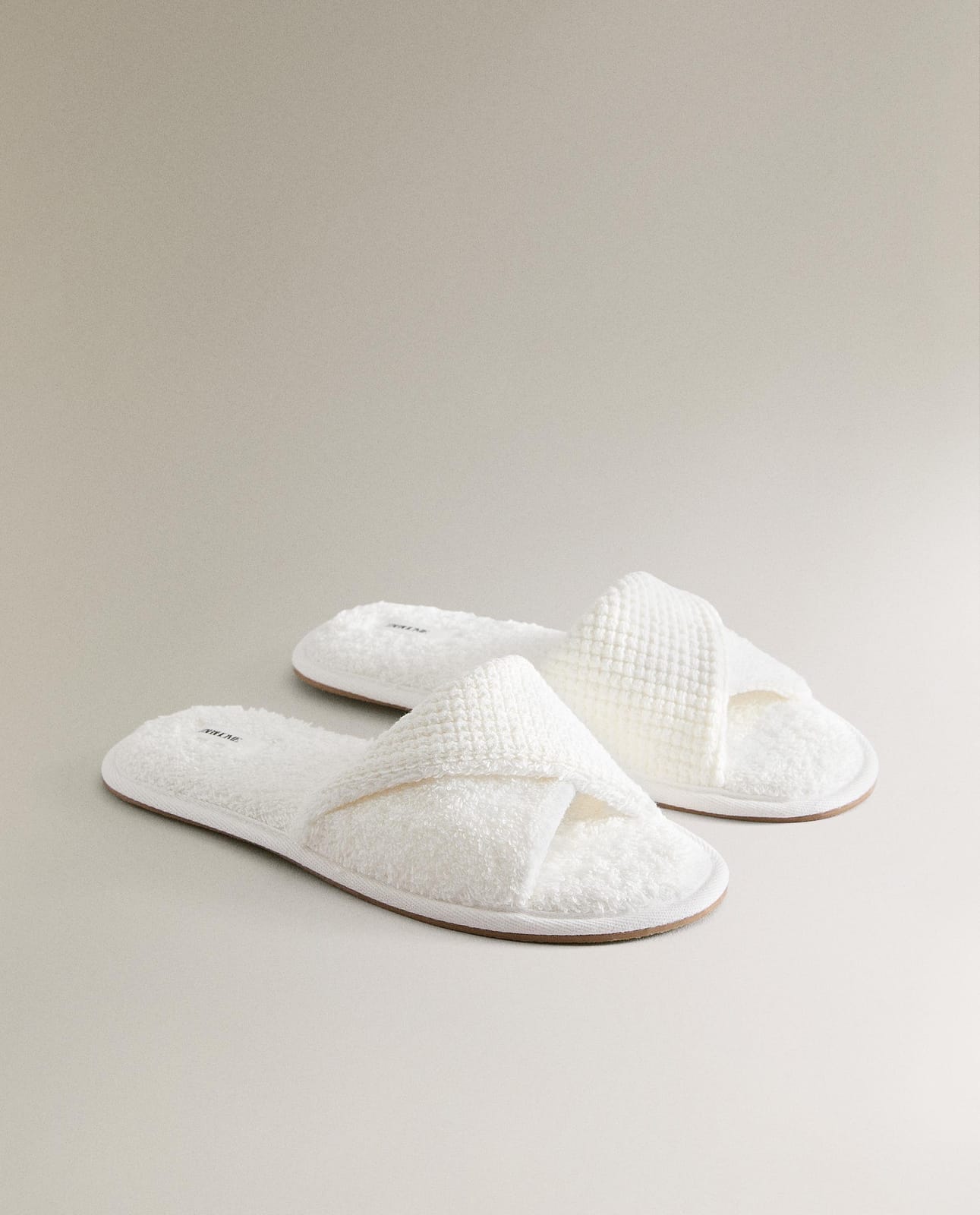 ZARA HOME Шлепанцы из махровой ткани ракурс 2