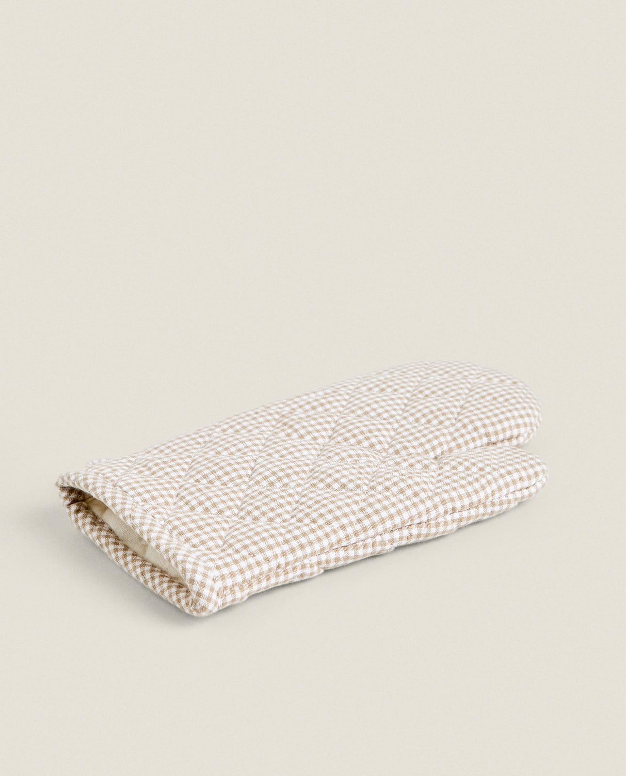 ZARA HOME КУХОННАЯ ПРИХВАТКА В КЛЕТКУ VICHY ракурс 4