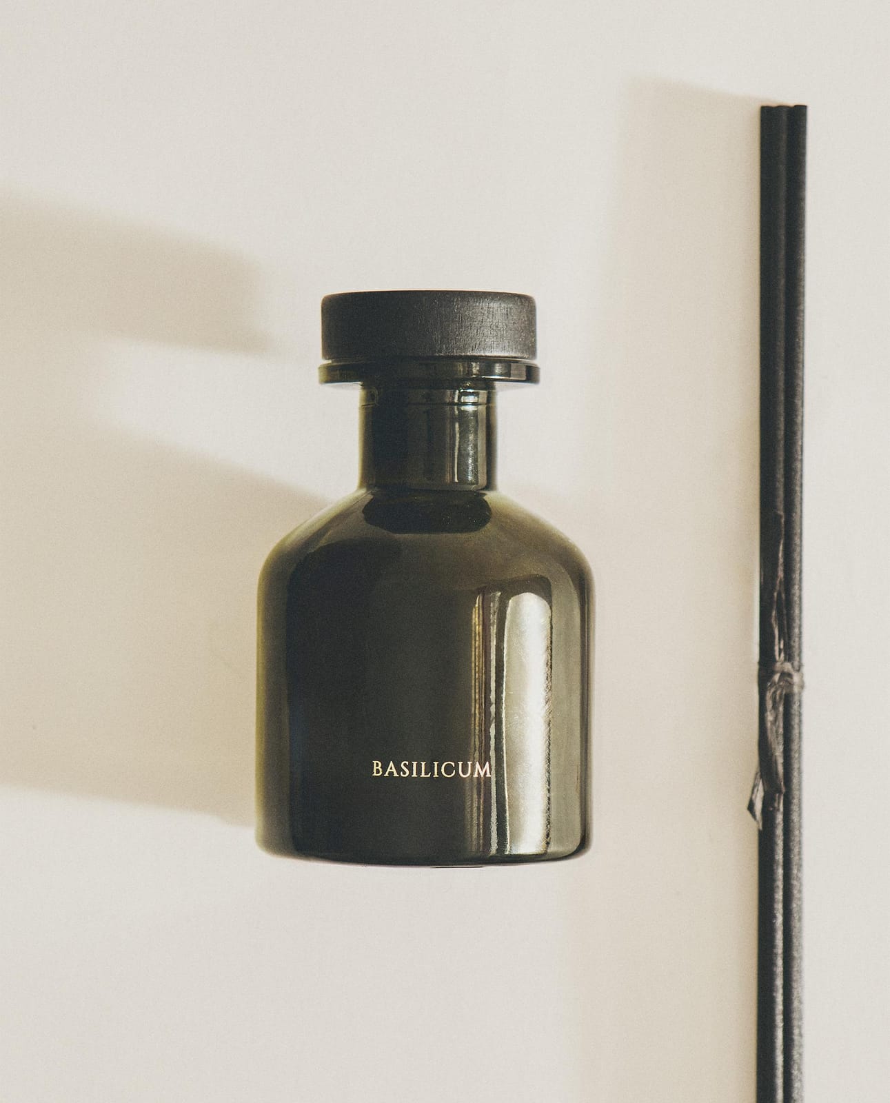 ZARA HOME (120 ML) ODŚWIEŻACZ POWIETRZA MIKADO BASILICUM ракурс 7